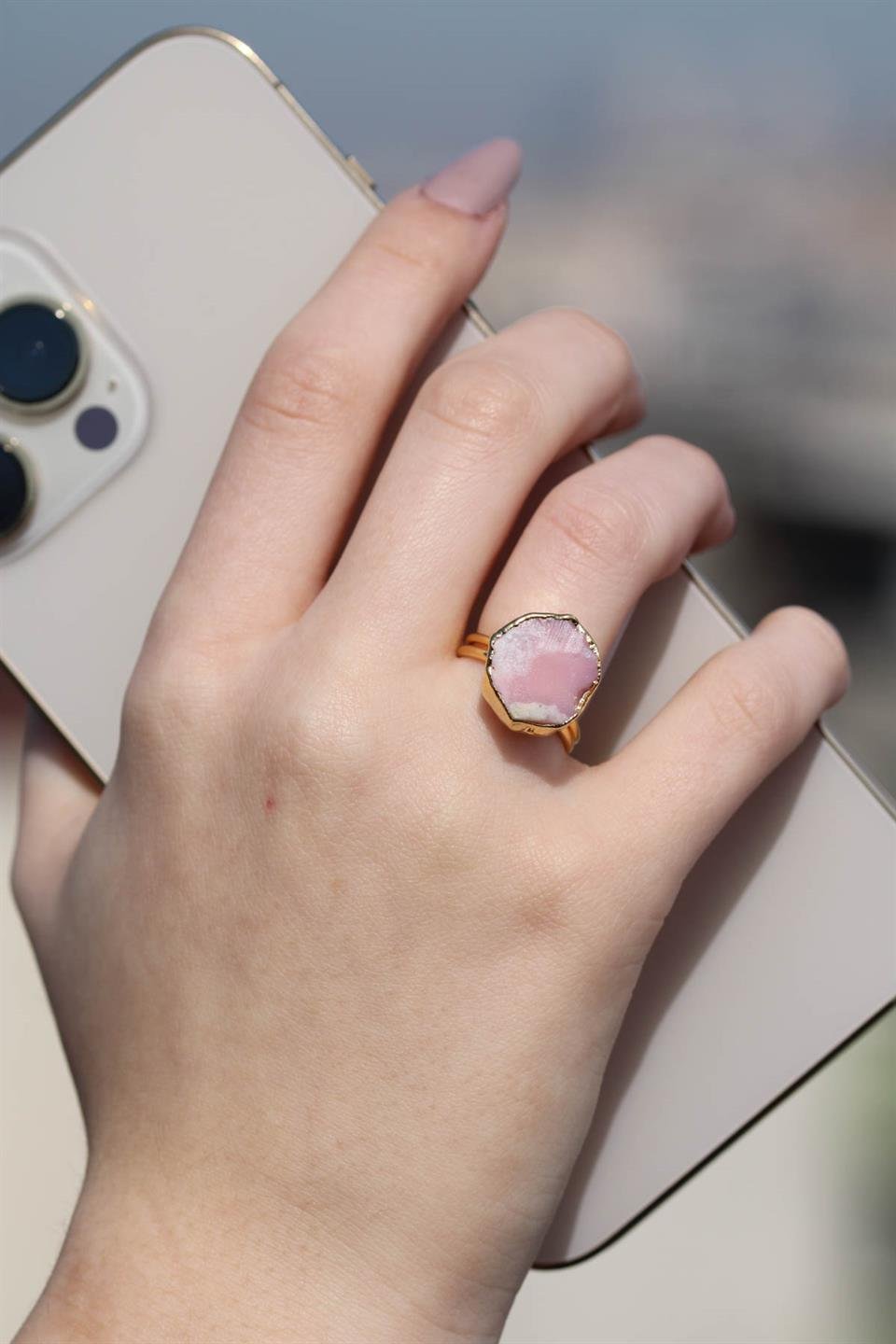 Pembe Opal Altıgen Model Altın Kaplama Ayarlanabilir Doğal Taş Yüzük
