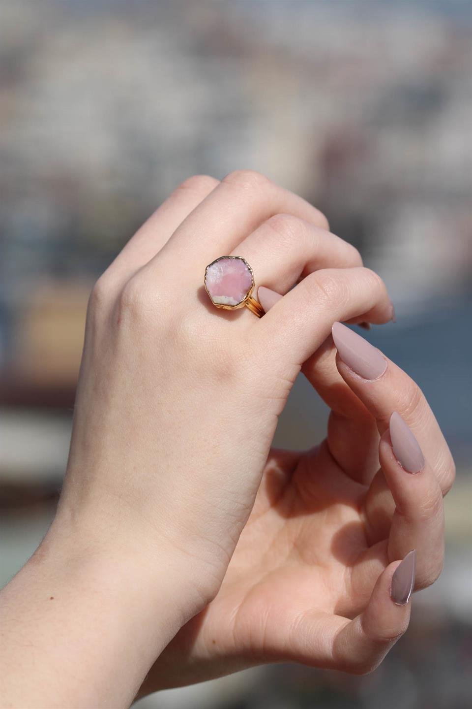 Pembe Opal Altıgen Model Altın Kaplama Ayarlanabilir Doğal Taş Yüzük