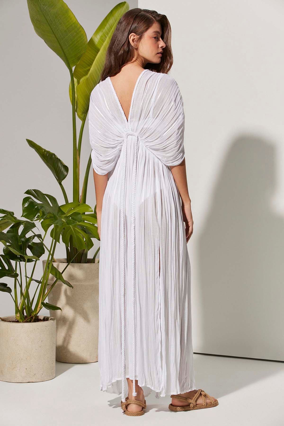 Bürümcük Önü Açık Saç Örgülü Pareo