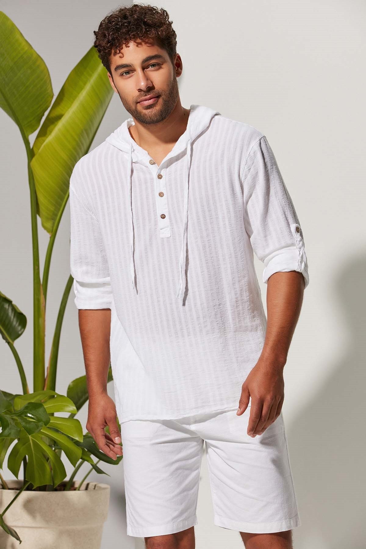 Kapüşonlu Erkek Beyaz T-Shirt