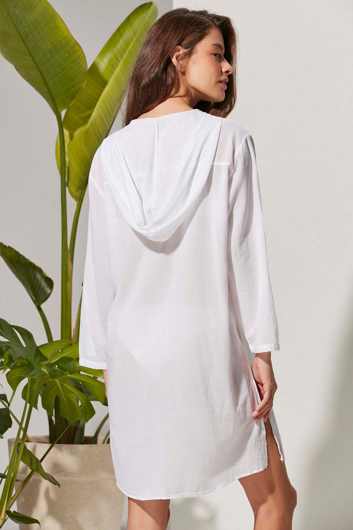 Kapüşonlu Uzun Beyaz Kadın Gömlek