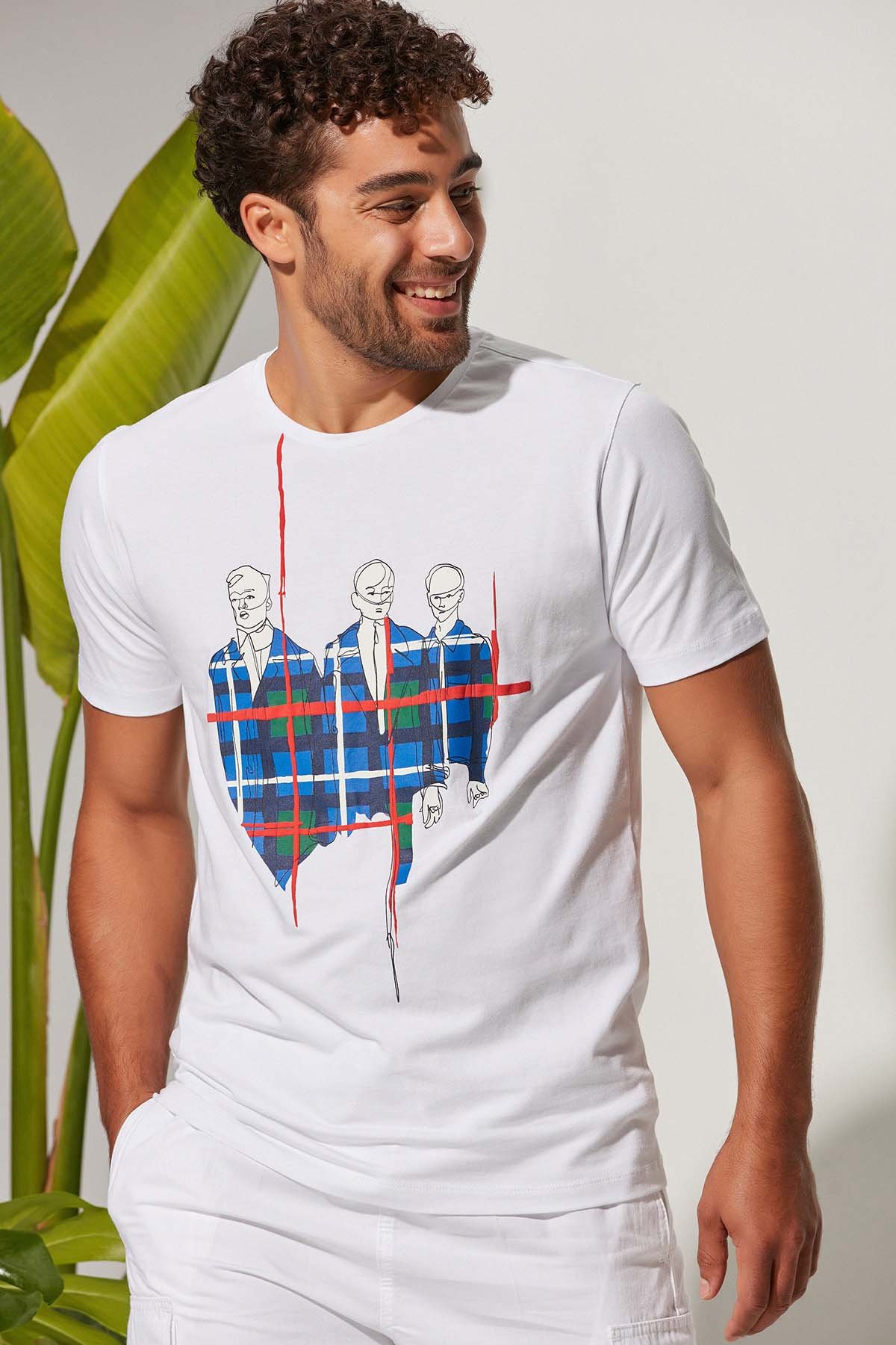 O Yaka Adamlar Erkek T-Shirt