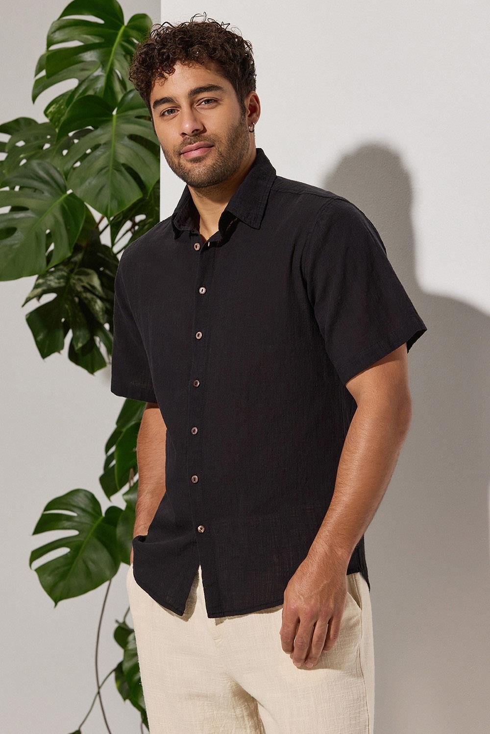 Short-Sleeved Sile Cloth Black Shirt