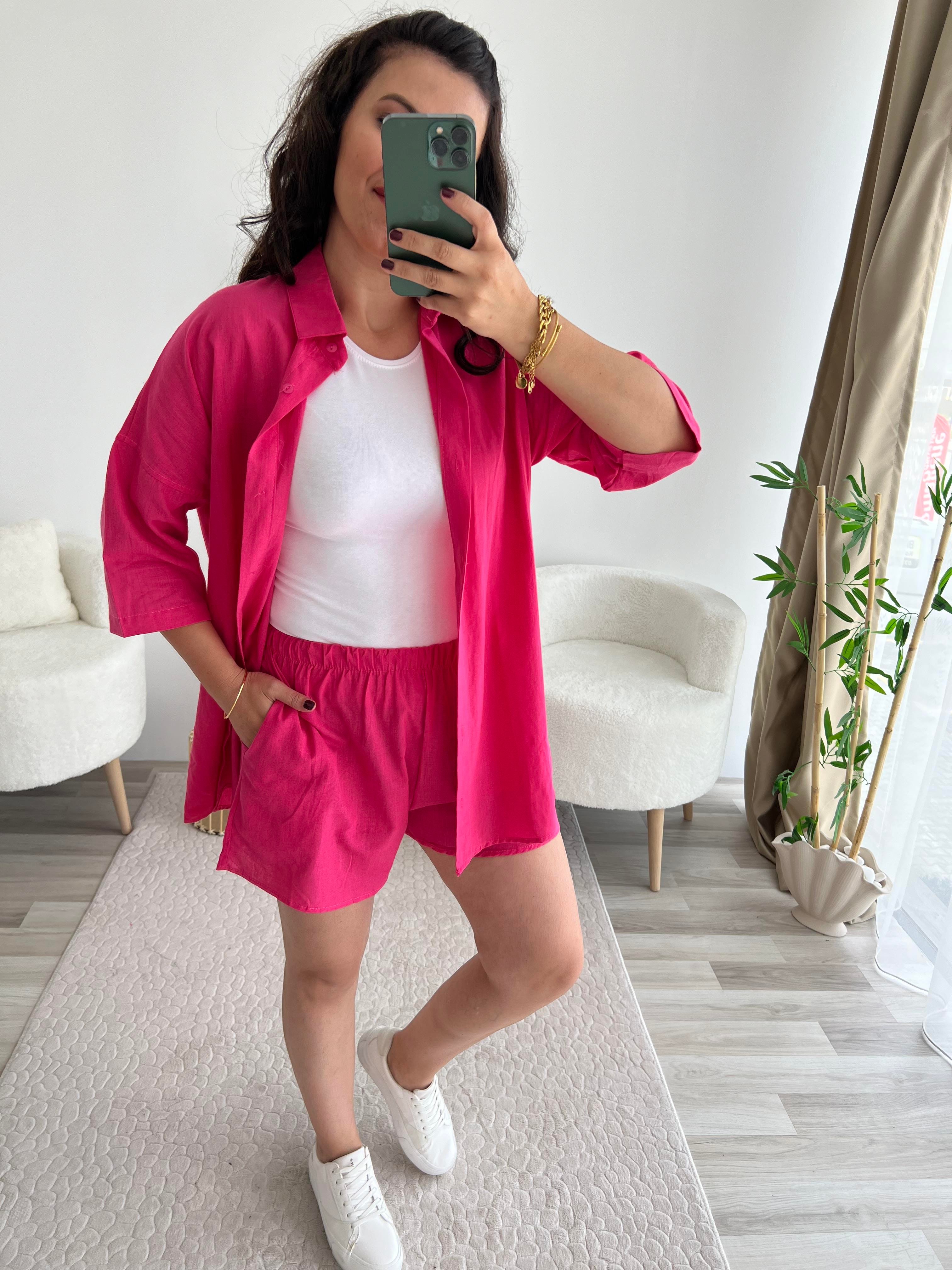 PEMBE ŞORTLU TAKIM