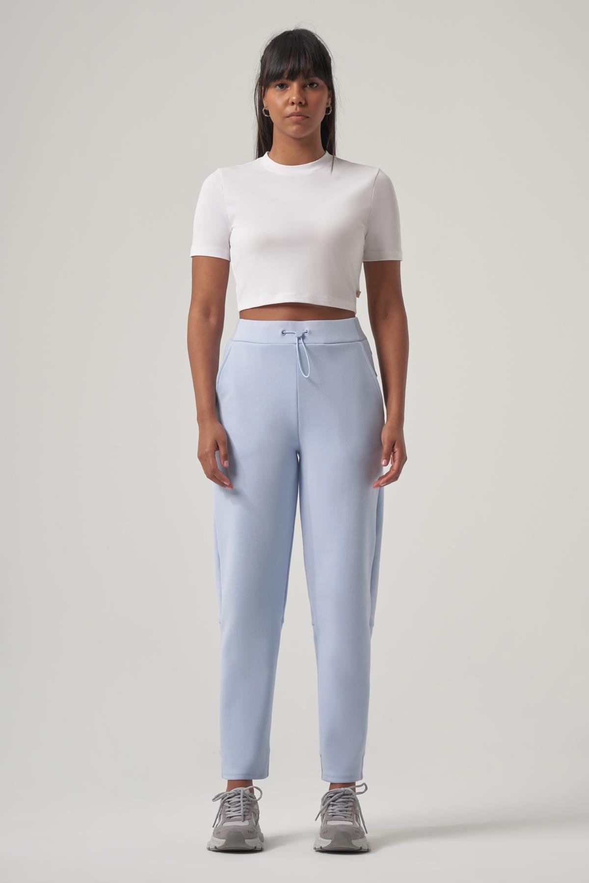 WELLWE-NIKEN beyaz soft touch modal içerikli crop tişört-T-Shirt & Atlet