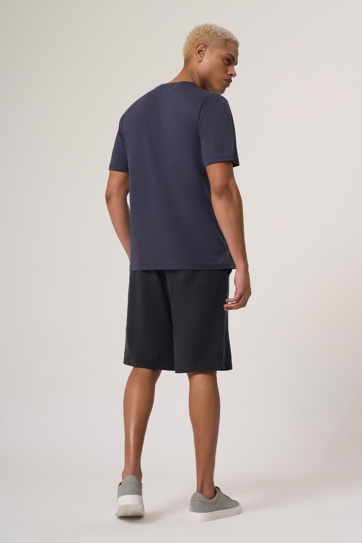 WELLWE-SENO LACİVERT  V YAKA DETAYLI CUPRA LİYOSEL TİŞÖRT-T-Shirt & Atlet