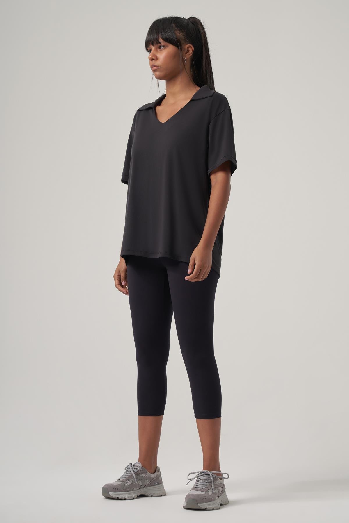WELLWE-SIRENA siyah soft touch modal içerikli polo yaka oversize tişört-T-Shirt & Atlet