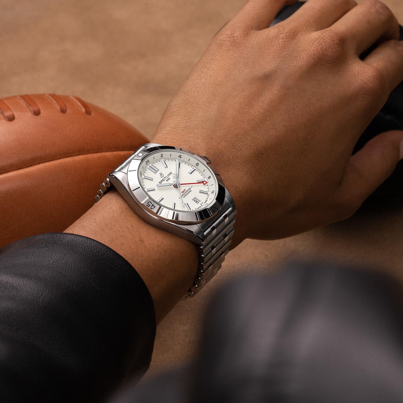Breitling Chronomat GMT 40 A32398101A1A1 Erkek Kol Saati