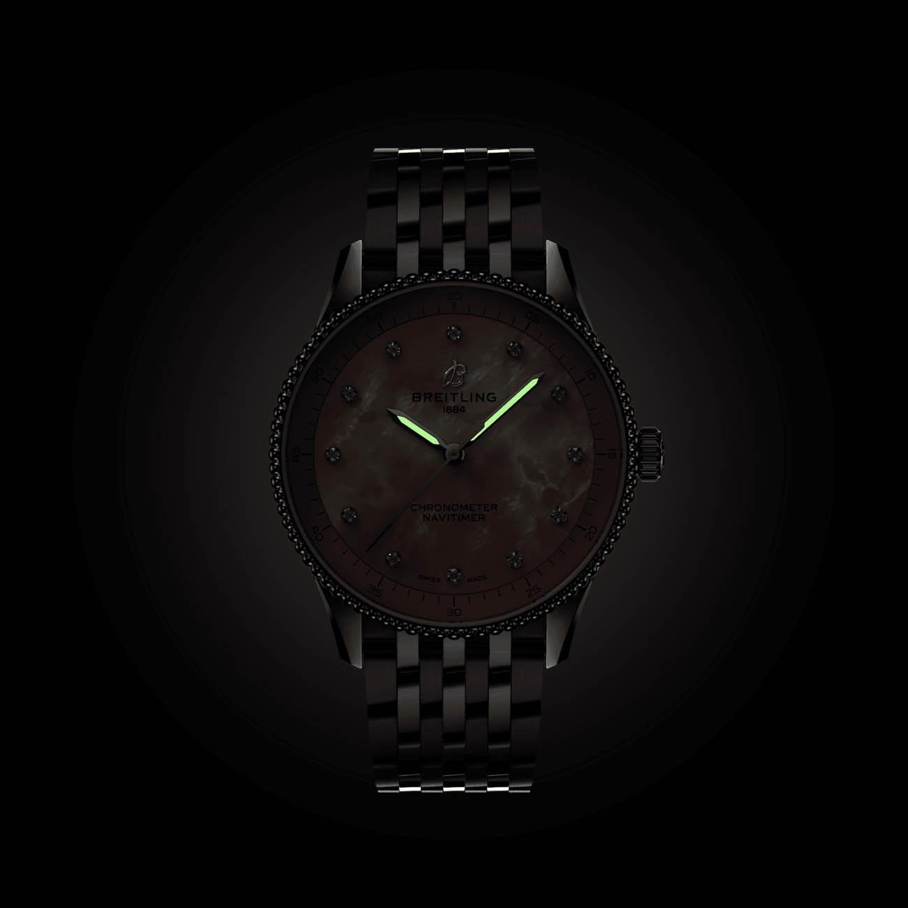 Breitling Navitimer 32  A77320D91K1A1 Kadın Kol Saati