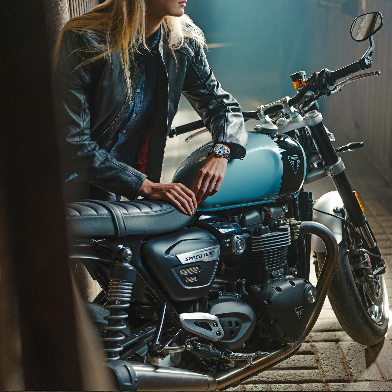 Breitling Top Time Triumph B01 AB01764A1C1X1 Erkek Kol Saati