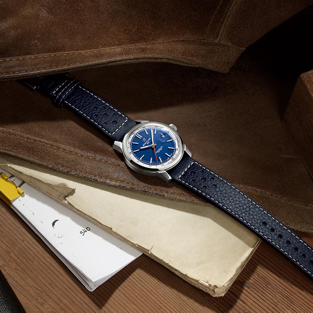 Breitling Top Time B31 AB3113A71C1X1 Erkek Kol Saati