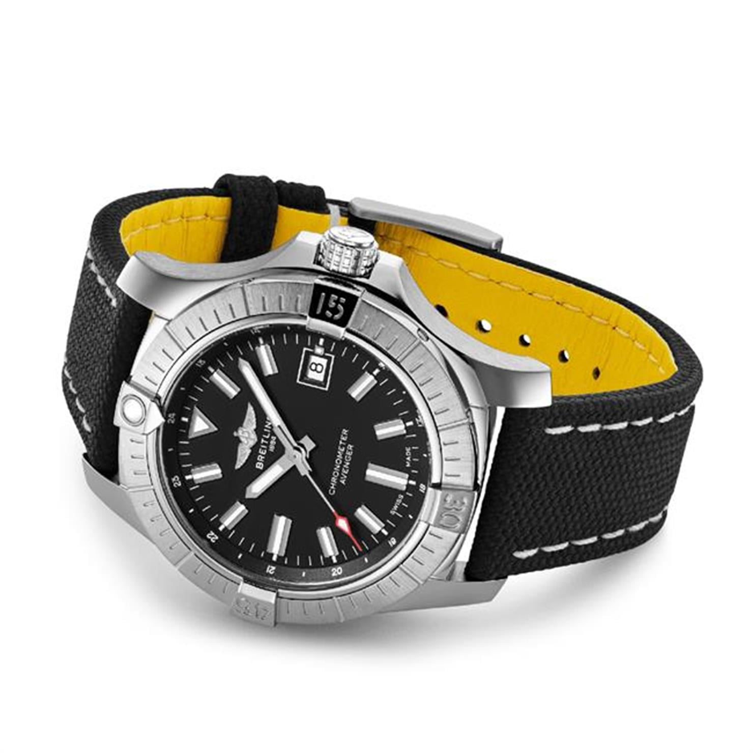 Breitling Avenger 43 Automatic A17318101B1X1 Kol Saati