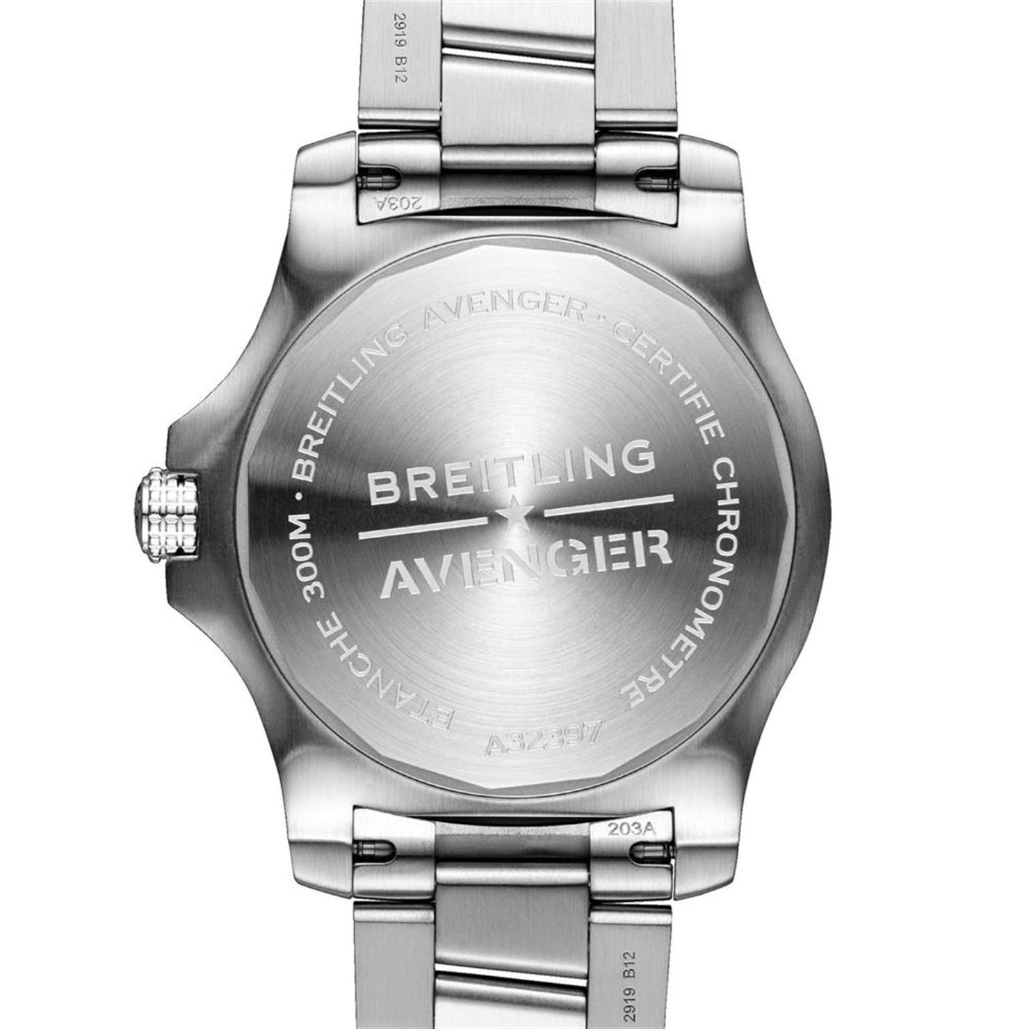 Breitling Avenger 43 GMT Automatic A32397101B1A1  Kol Saati