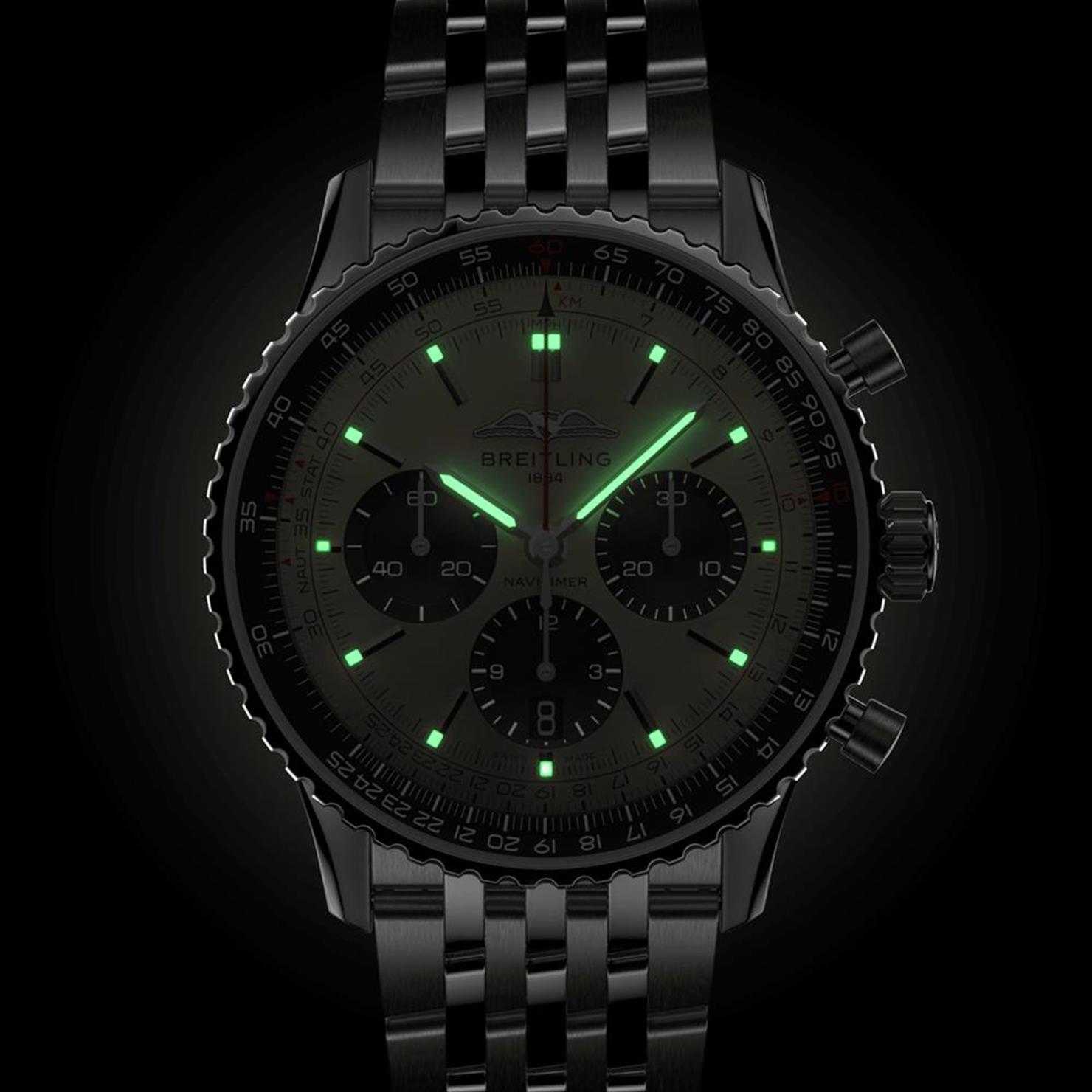 Breitling Navitimer 43  Chronograph AB0138241K1A1  Kol Saati