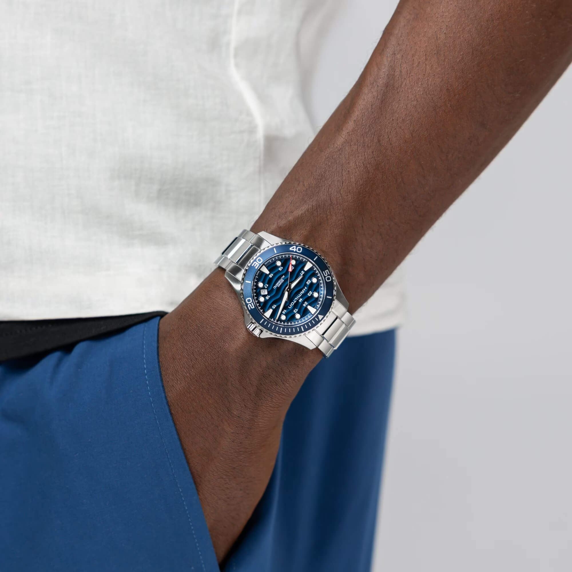 Hamilton Khaki Navy Scuba 40mm H82425140 Erkek Kol Saati