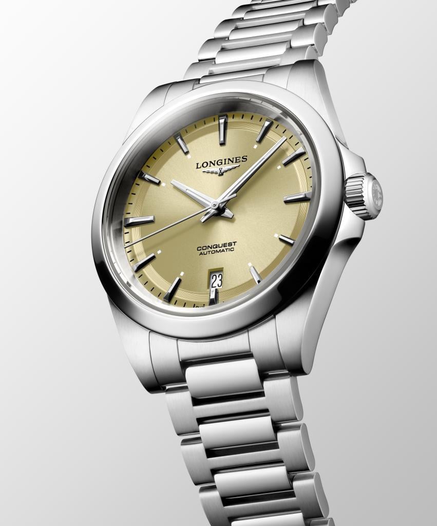 Longines Conquest 38 L37204626 Erkek Kol Saati L3.720.4.62.6