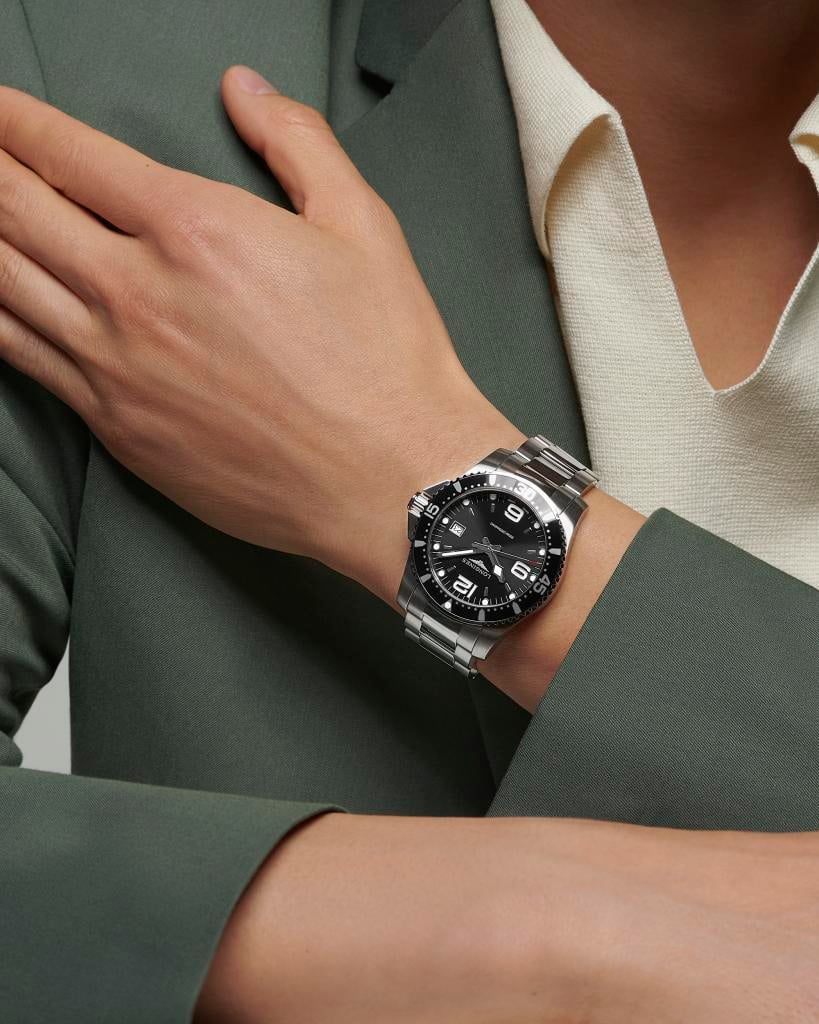 Longines Hydro Conquest L37404566 Erkek Kol Saati L3.740.4.56.6 