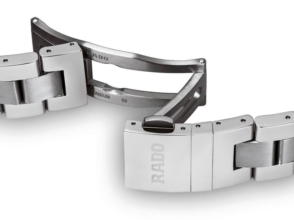 Rado Captain Cook R32105203 Erkek Kol Saati