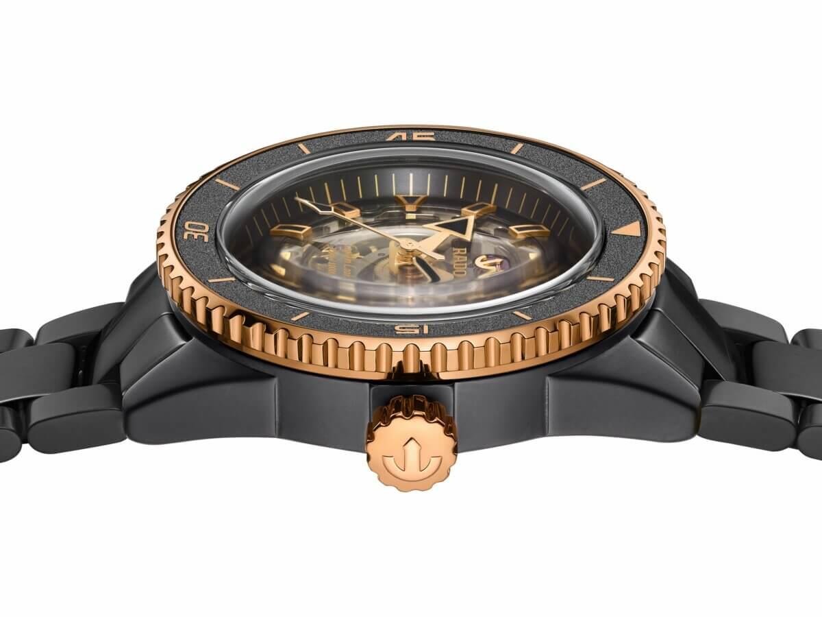 Rado Captain Cook High-Tech Ceramic Skeleton R32192152 Erkek Kol Saati