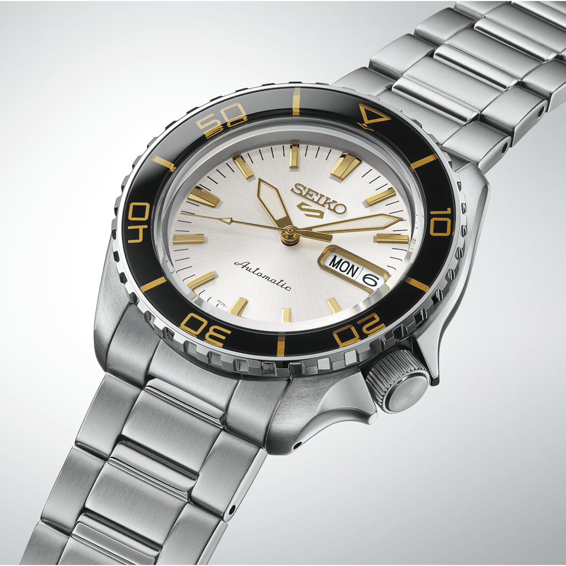 Seiko 5 Sport SKX Series HDB004K1 Kol Saati HDB004K