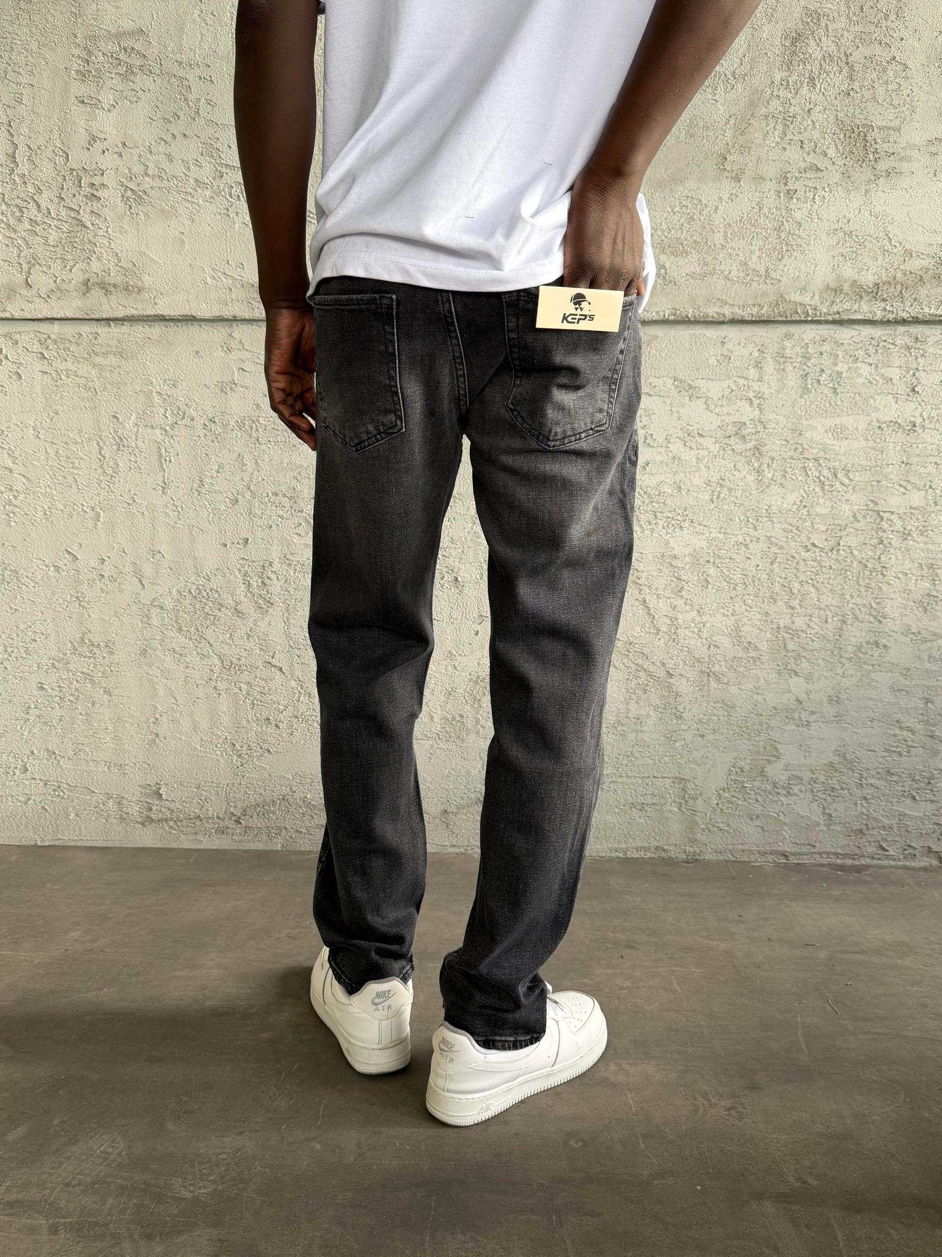 Antrasit Taşlamalı Regular Fit Jean