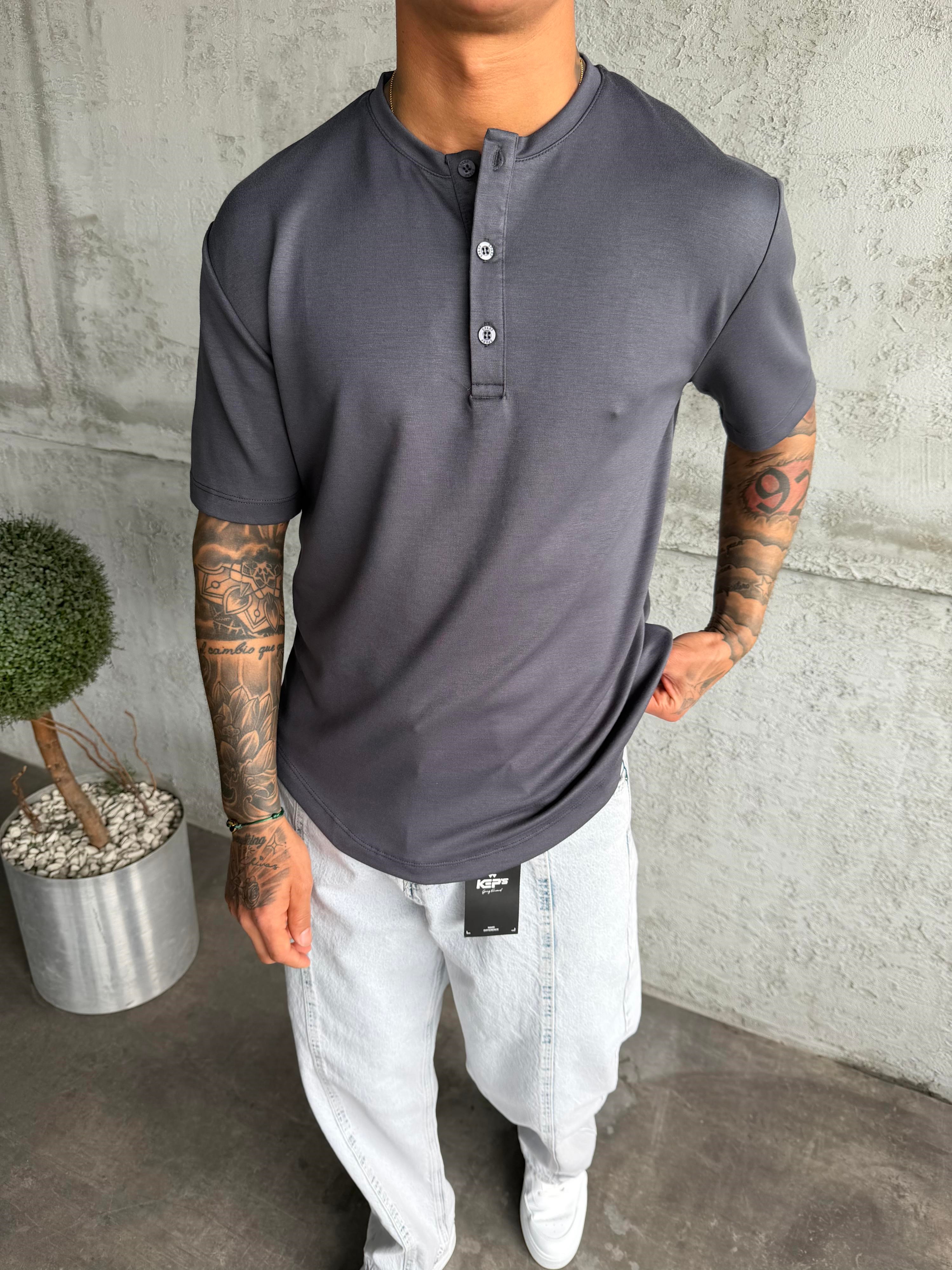 Füme Bisiklet Yaka Düğmeli Basic T-Shirt