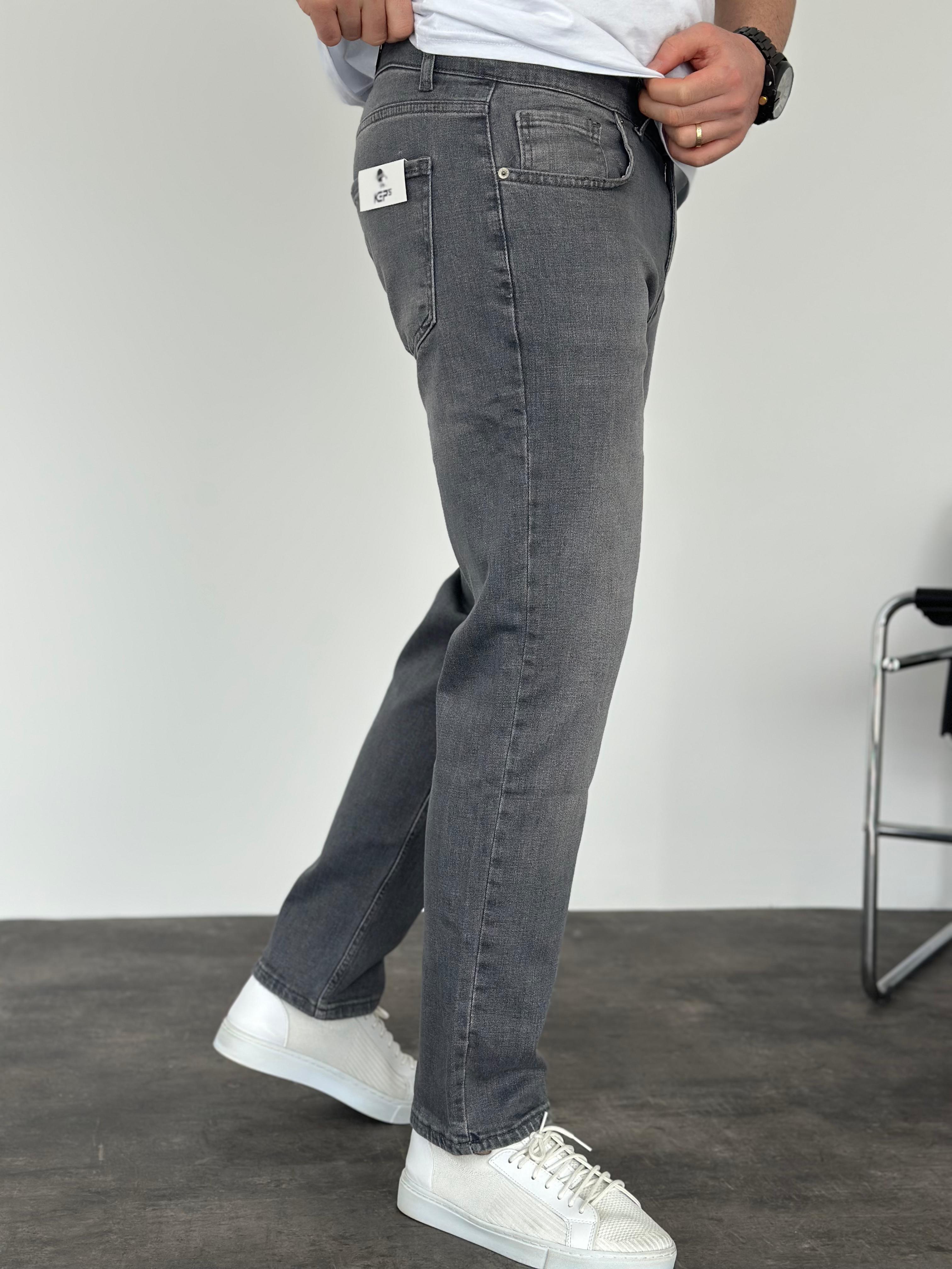 Gri Taşlamalı Regular Fit Jean