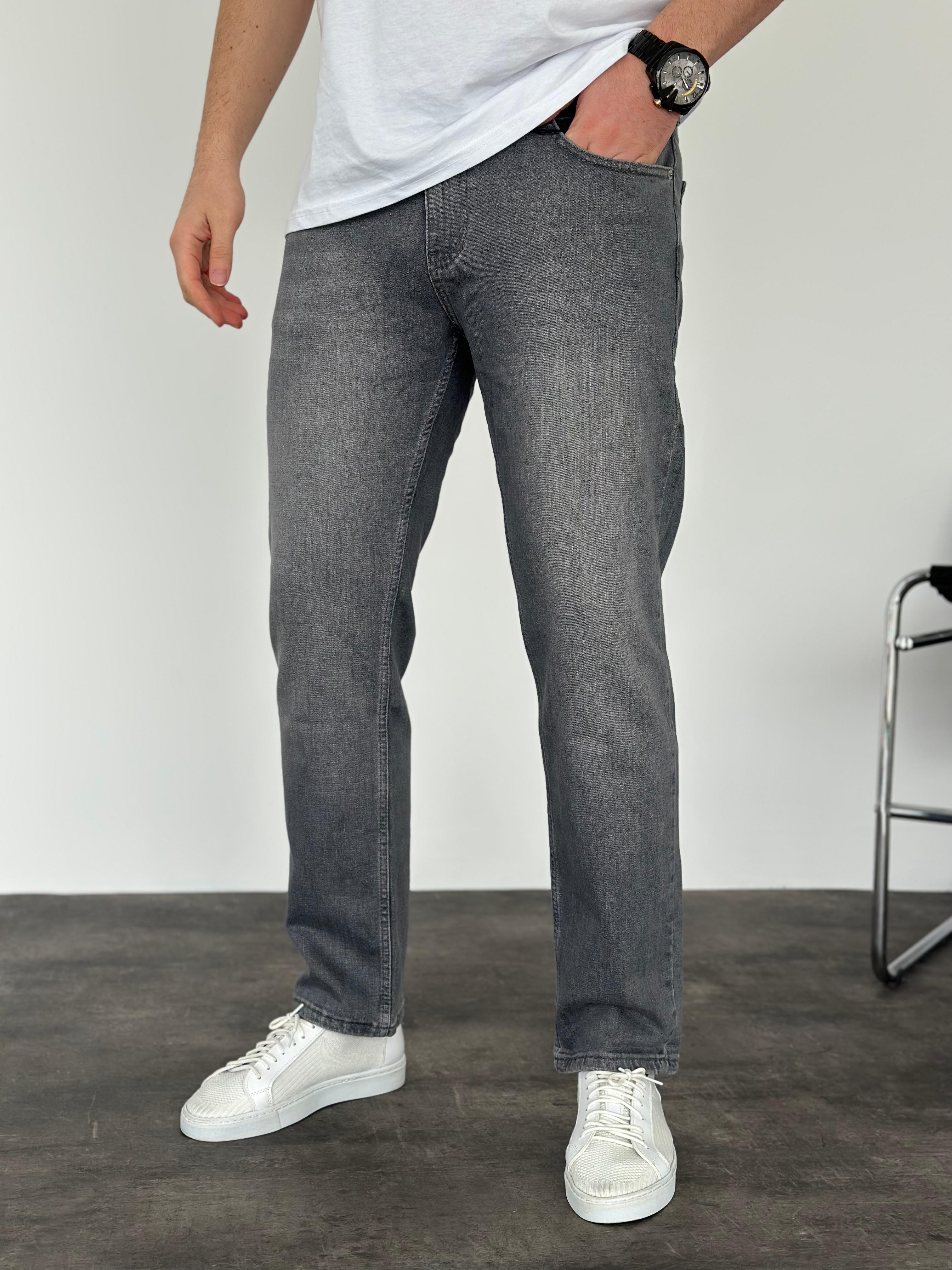 Gri Taşlamalı Regular Fit Jean