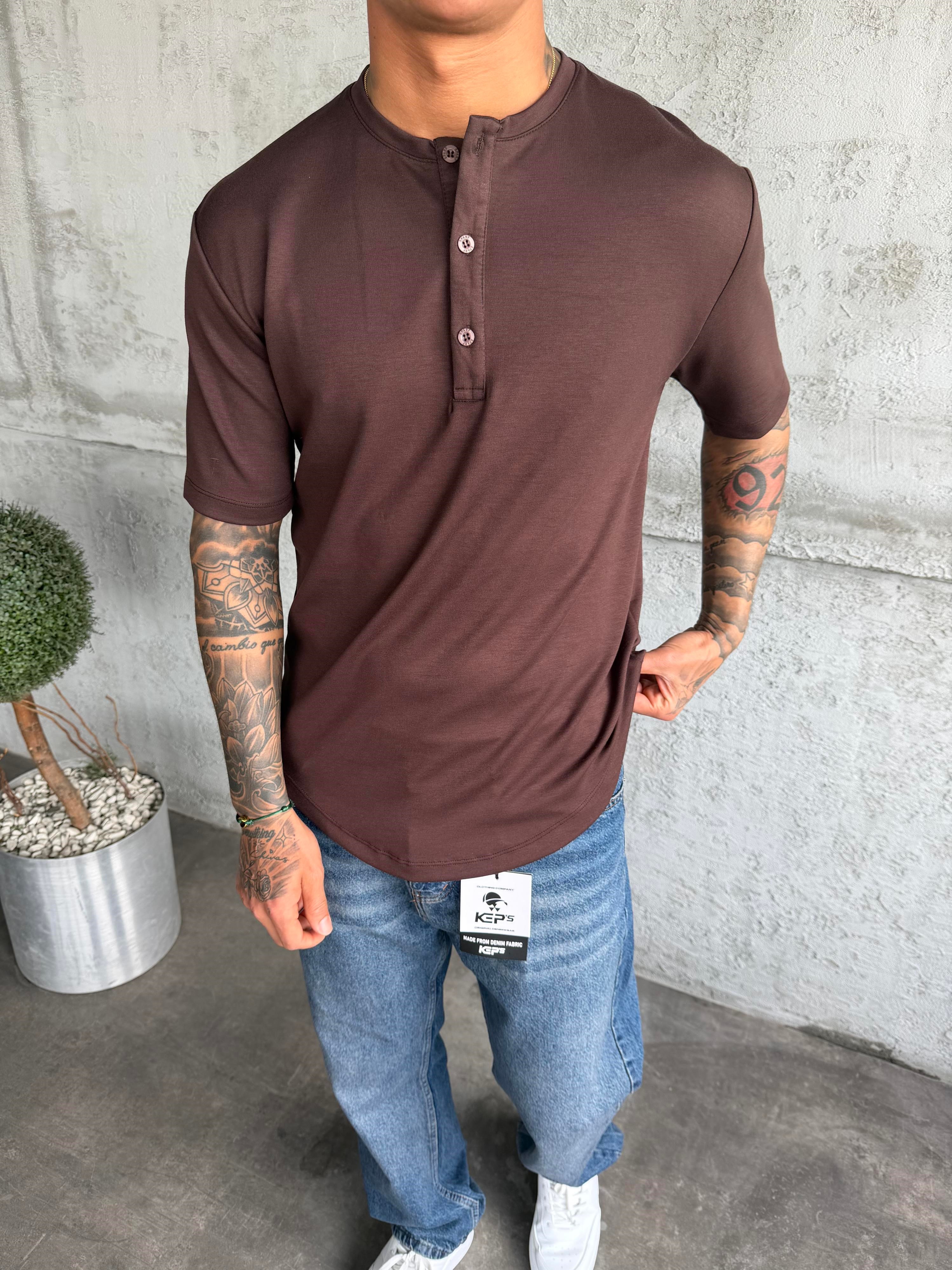 Kahve Bisiklet Yaka Düğmeli Basic T-Shirt