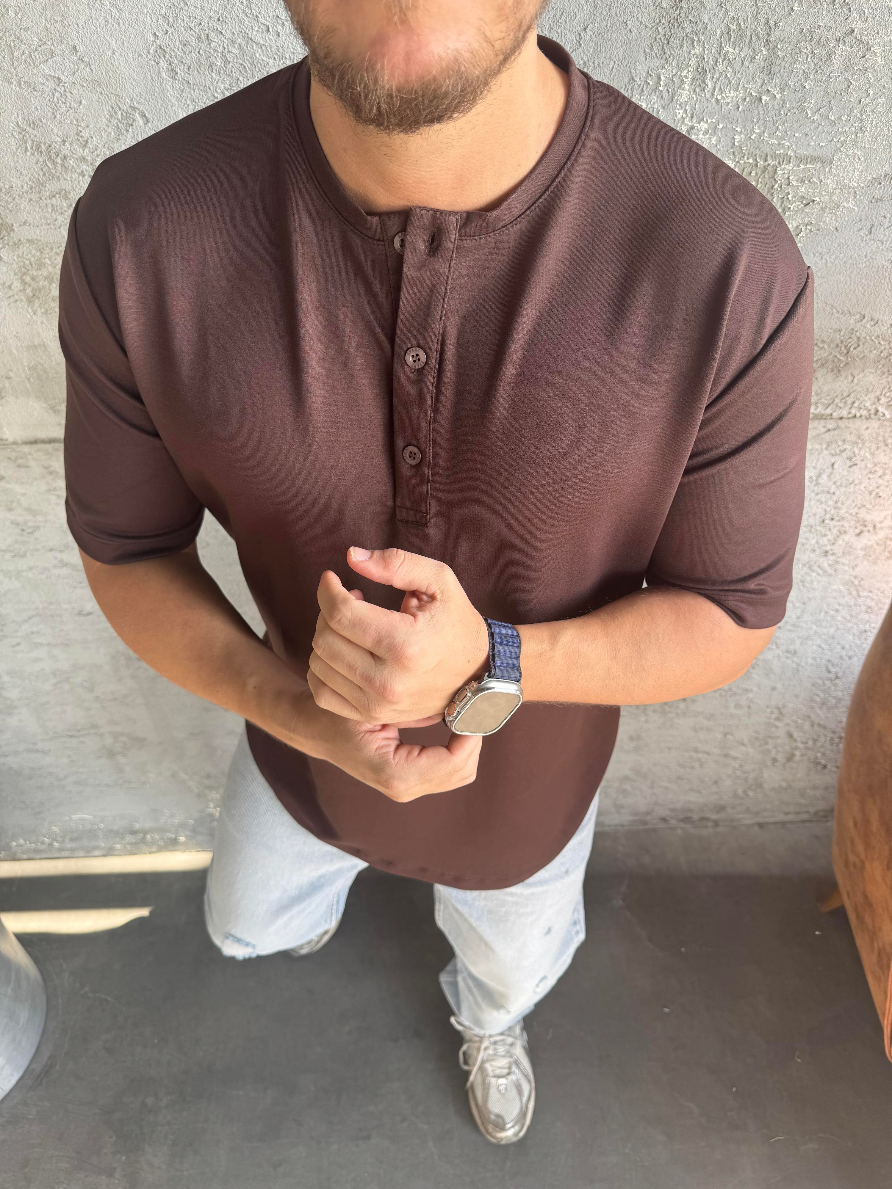 Kahve Bisiklet Yaka Düğmeli Basic T-Shirt