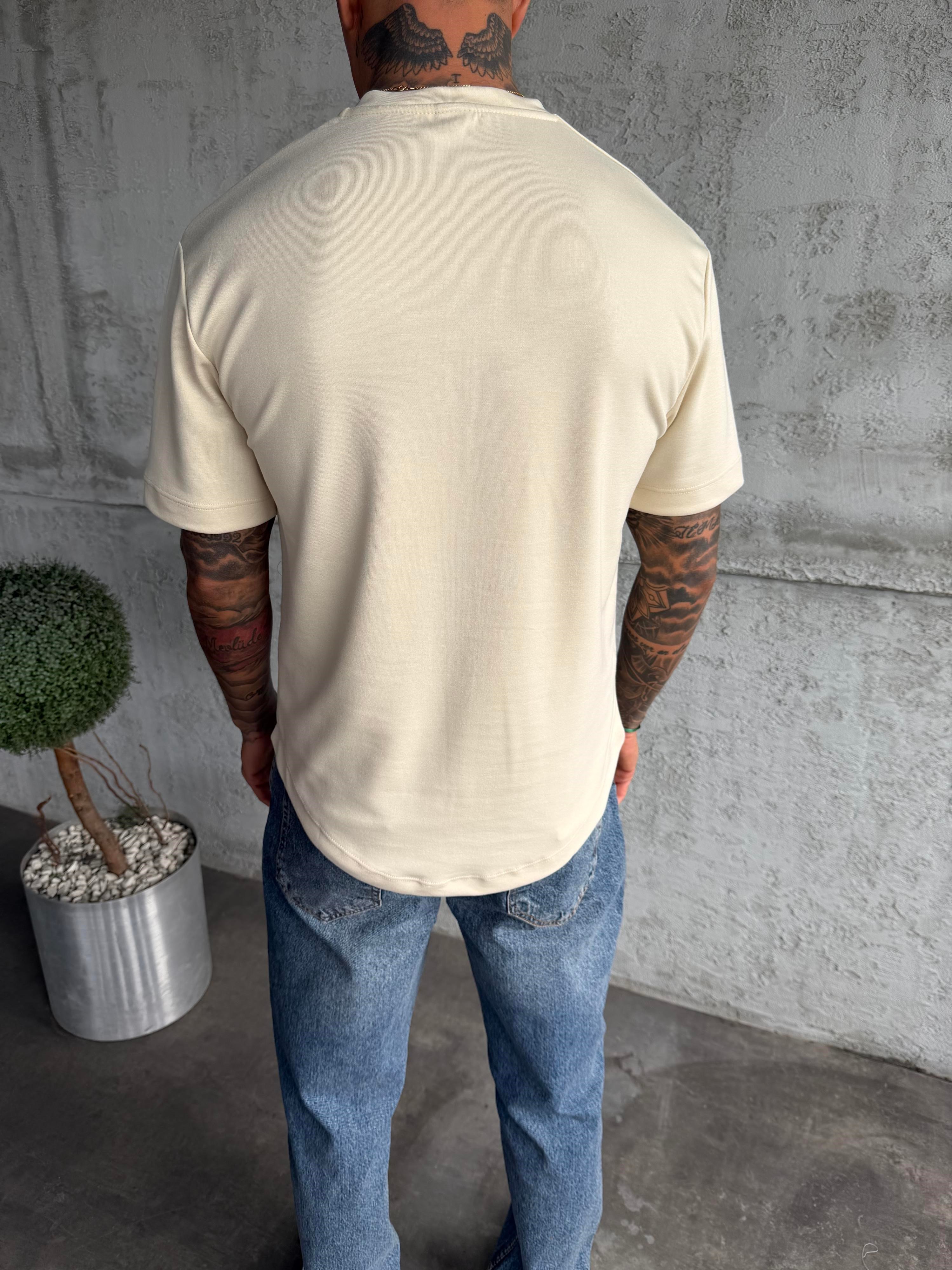 Krem Bisiklet Yaka Düğmeli Basic T-Shirt