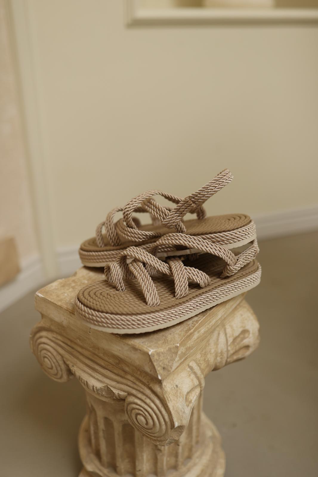 Krem Hasır Örme Terlik