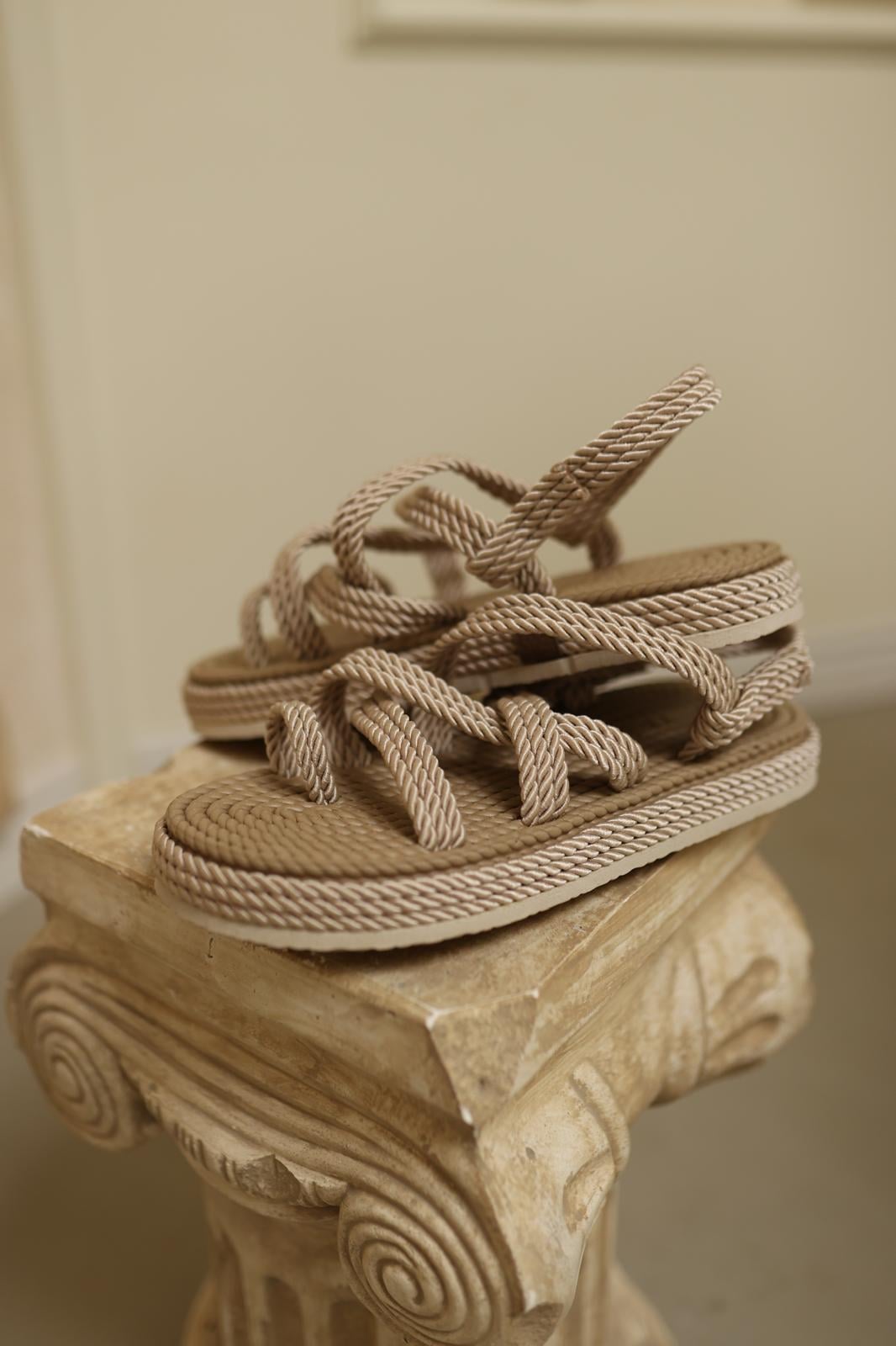 Krem Hasır Örme Terlik