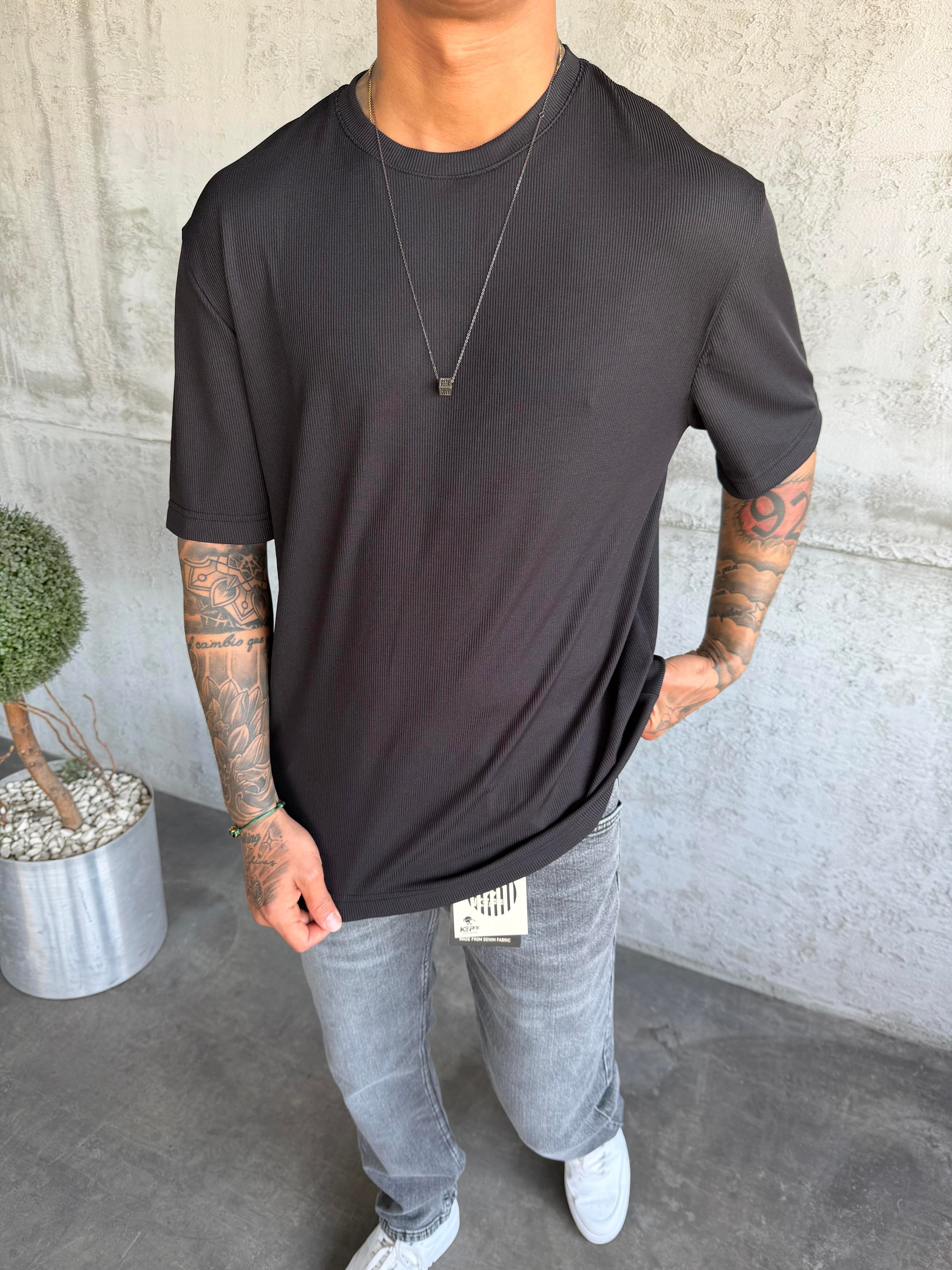 Siyah Fitilli Basic T-Shirt