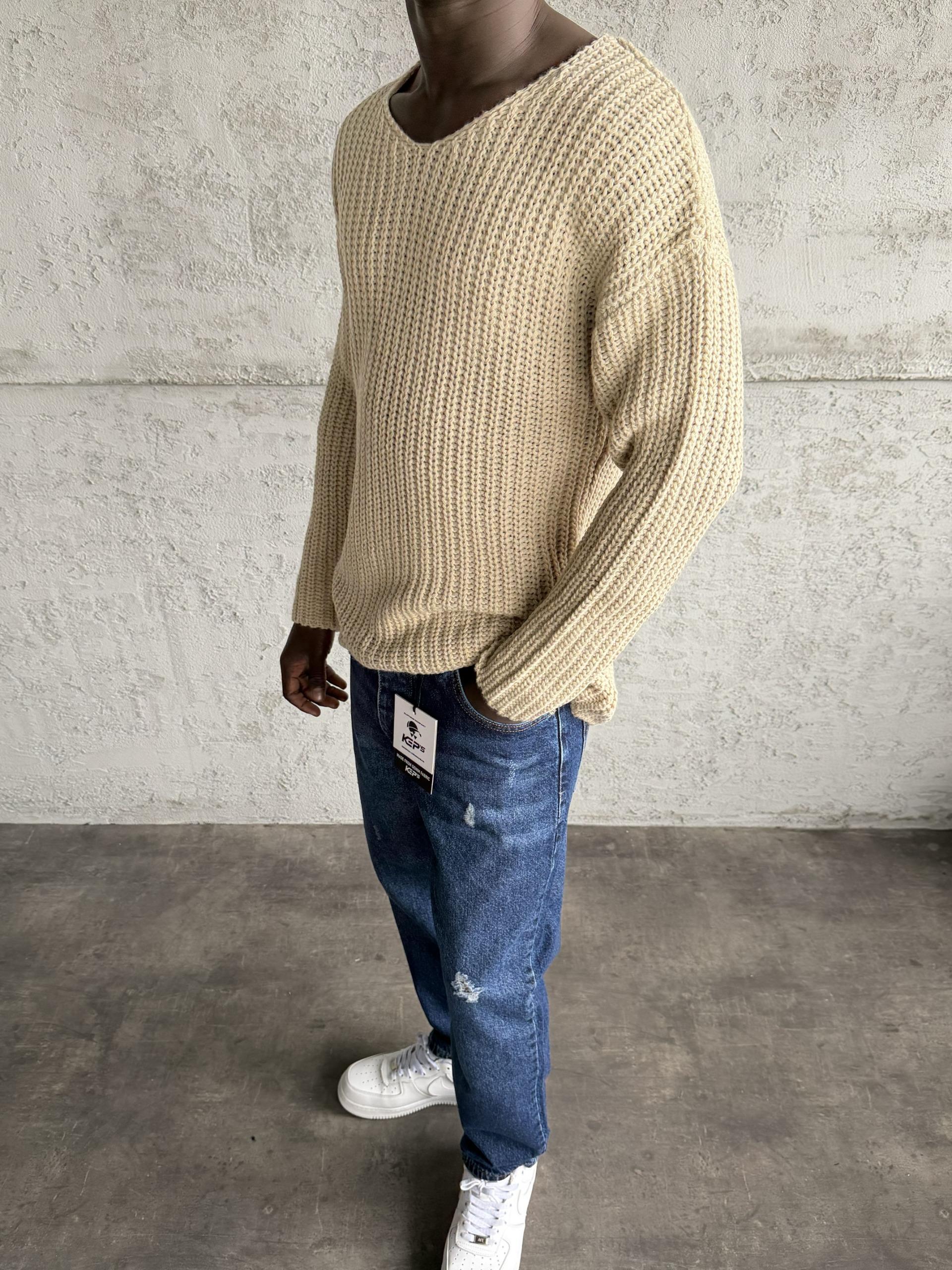 Taş Açık Yaka Örme Triko Kazak