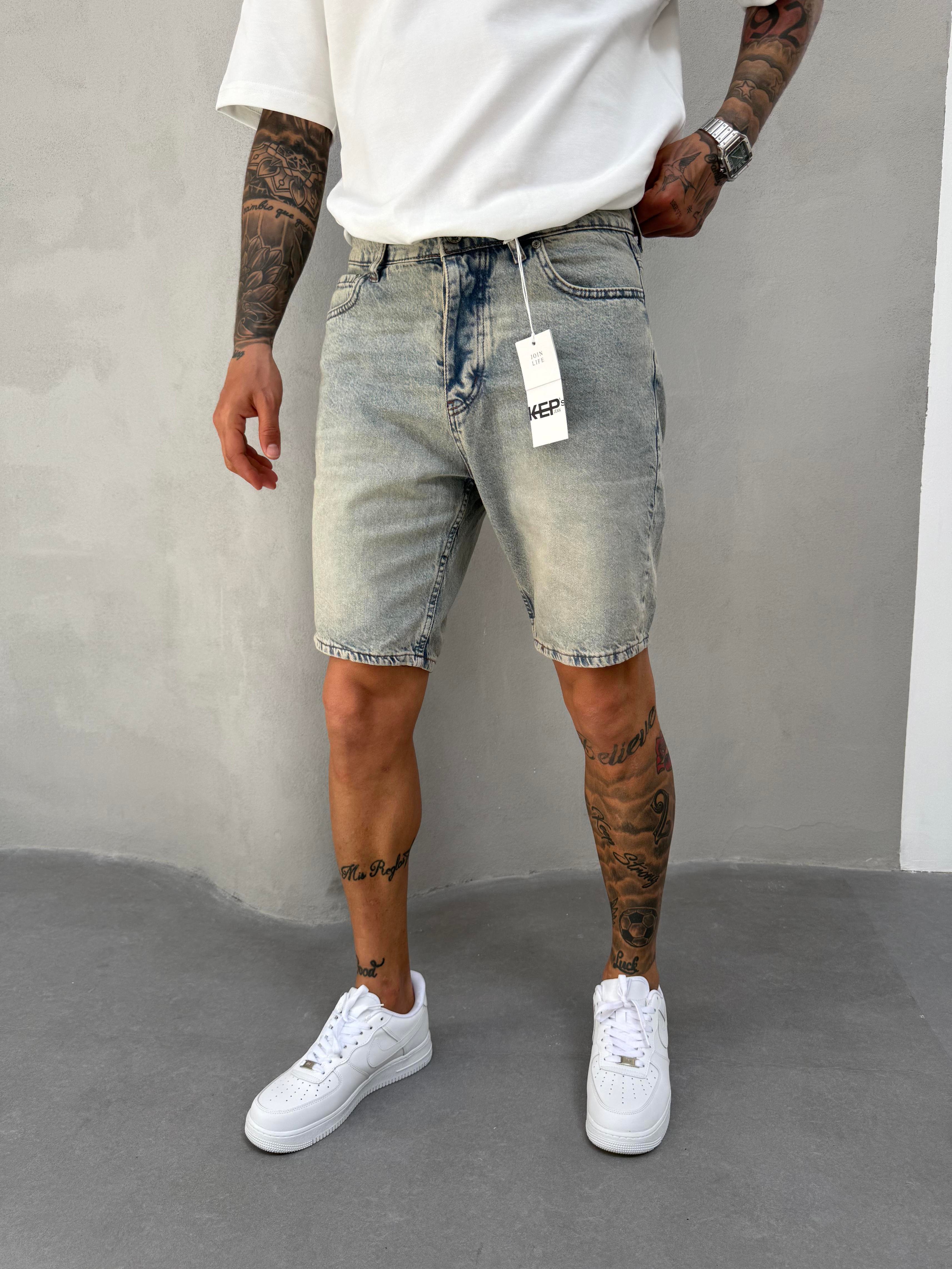 Yıkamalı Kot Şort