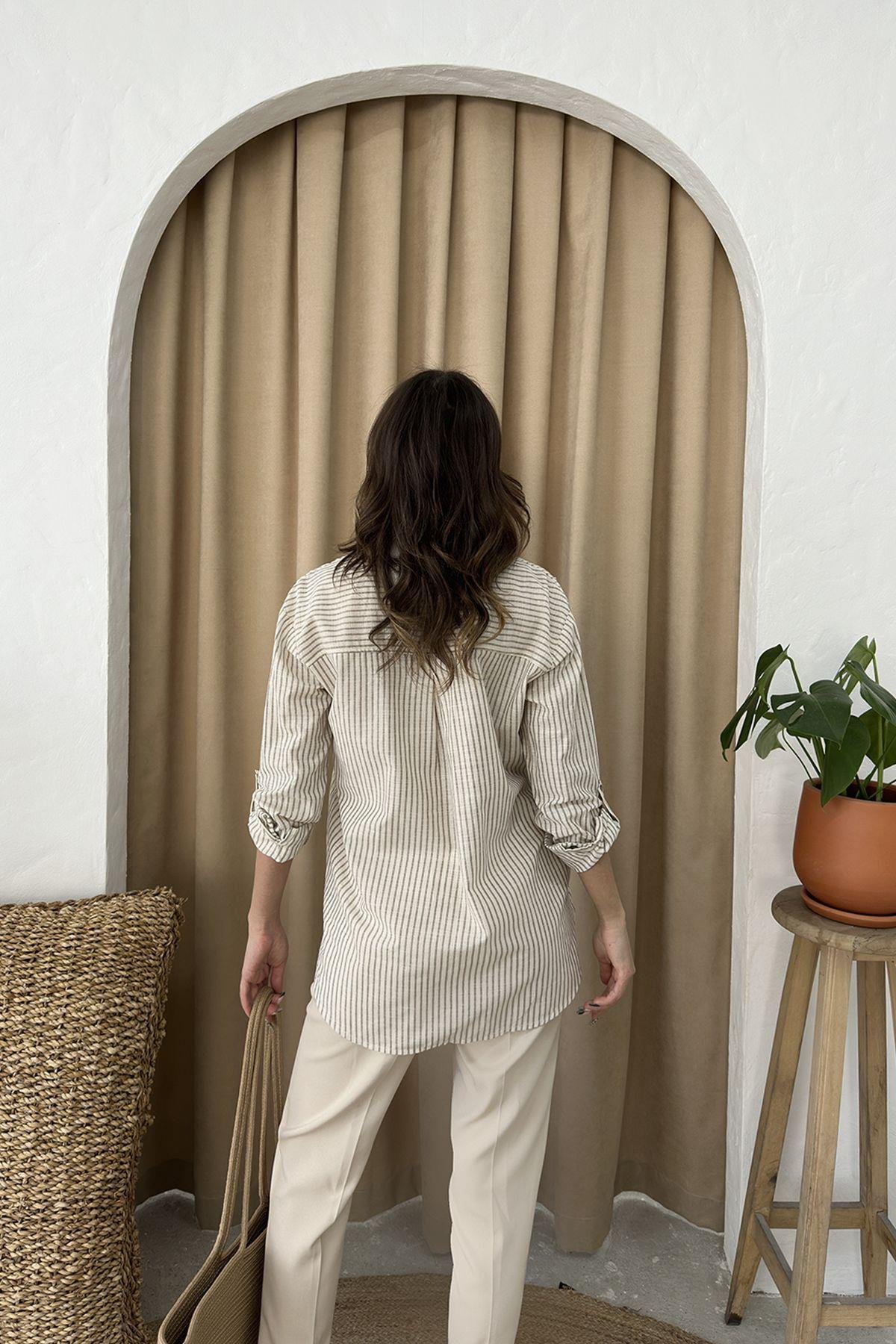 Kadın İnce Şeritli Gömlek