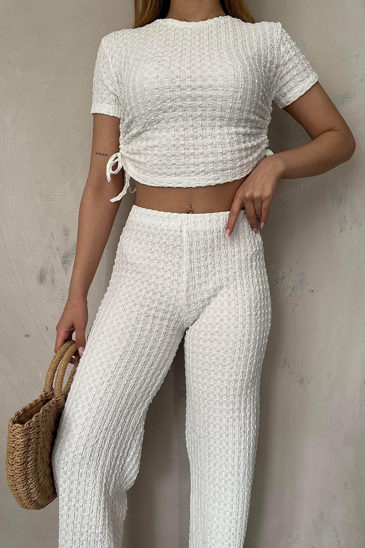 Gofreli Crop Asimetrik Kesim Triko Takım Ekru