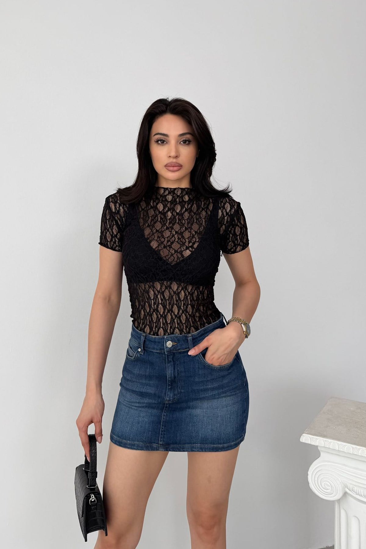 Siyah Kısa Kollu Dantel Body