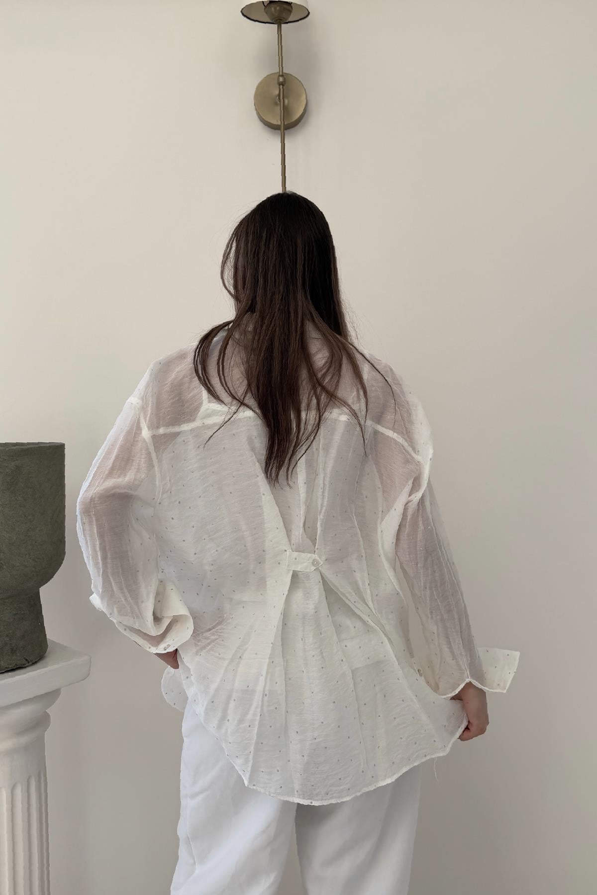 Ekru Kendiliğinden Taş İşleme Detaylı Salaş Şifon Gömlek