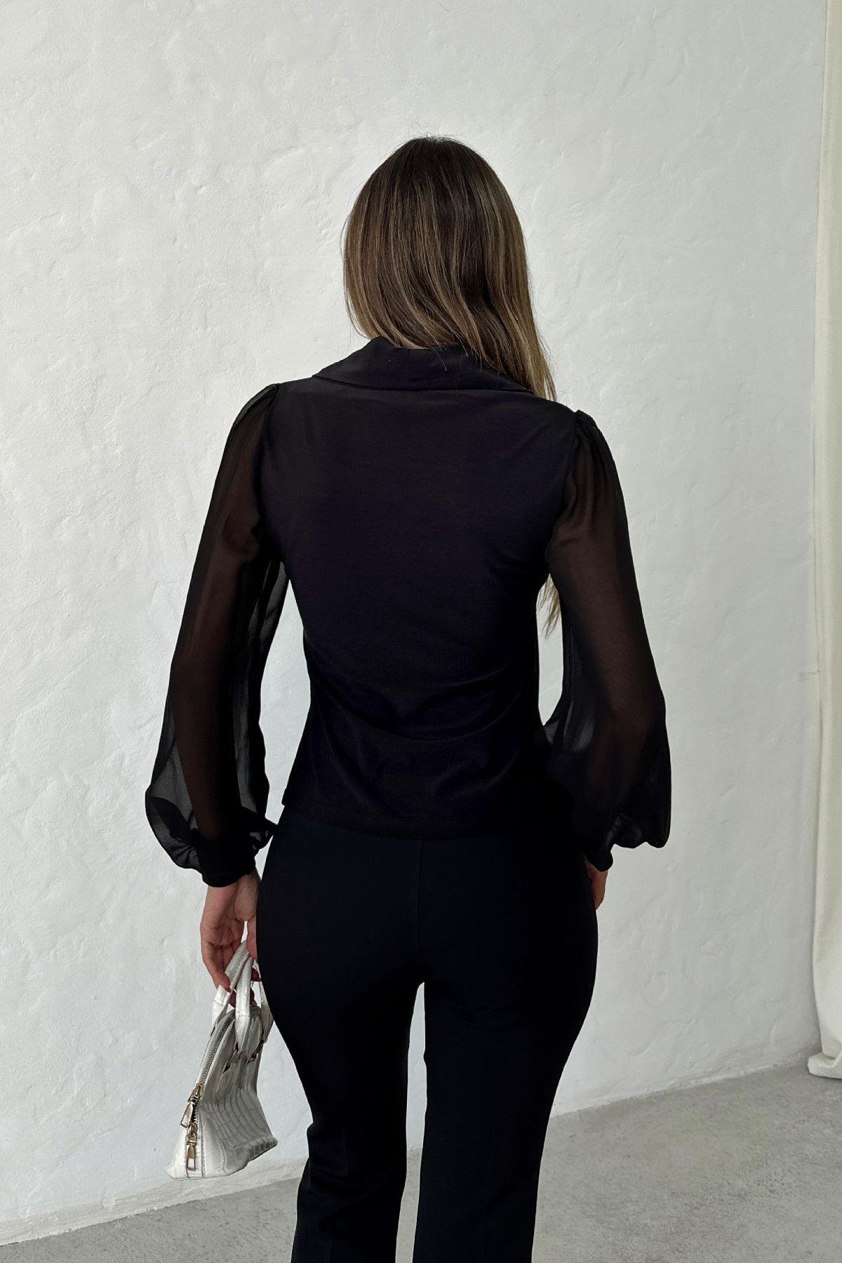 Kadın Taş İşleme Detaylı Kruvaze Yaka Bluz