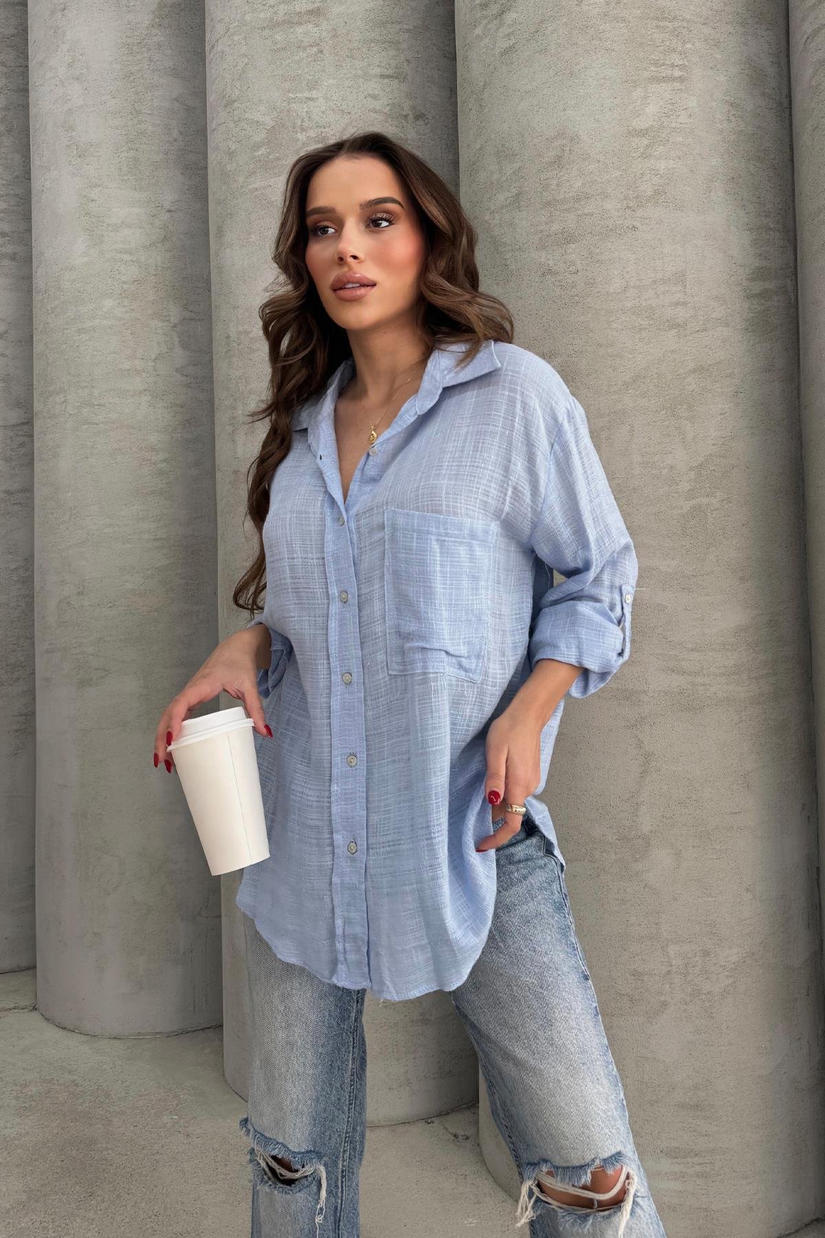 Kolu Katlamalı Oversize Tek Cepli Keten Gömlek Mavi