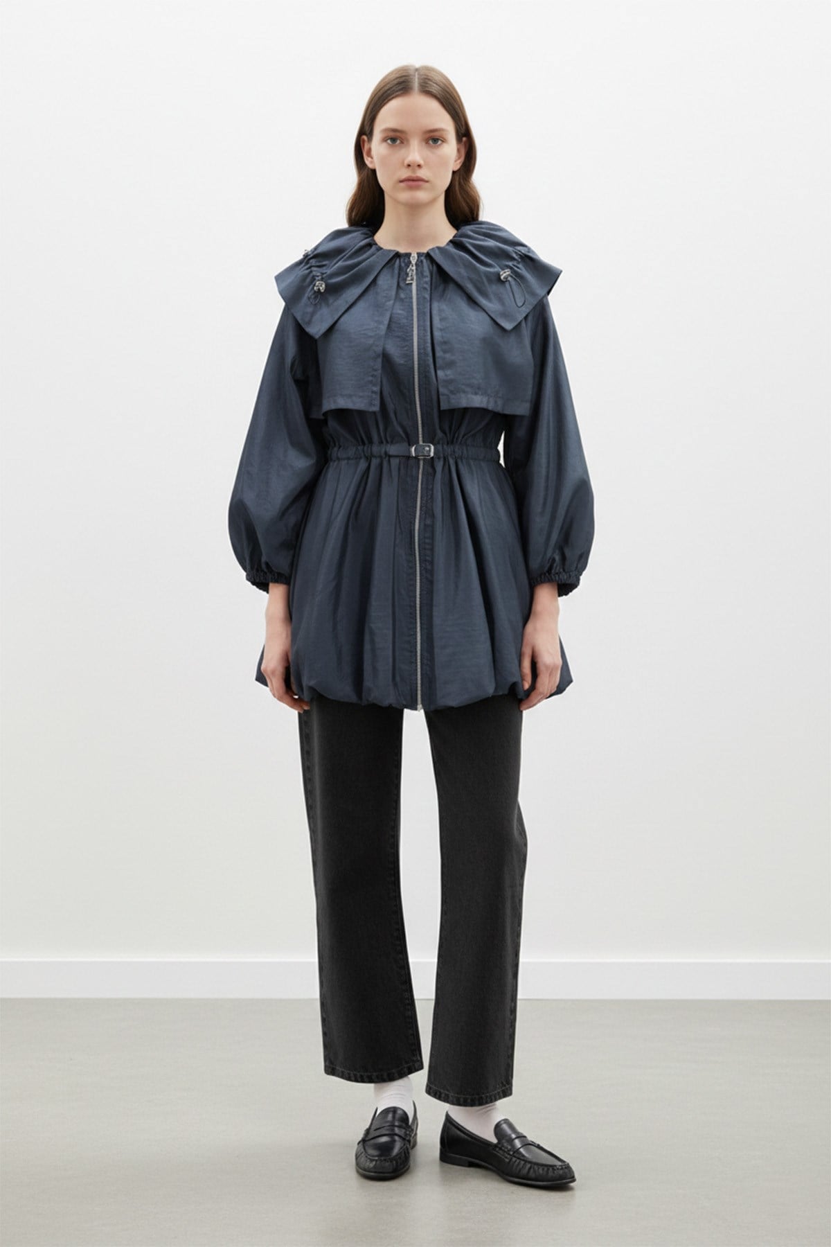 Kadın Balon Kol  Detaylı Kemerli  Kısa Trenchcoat-32450TRC Lacivert Trençkot Soul 
