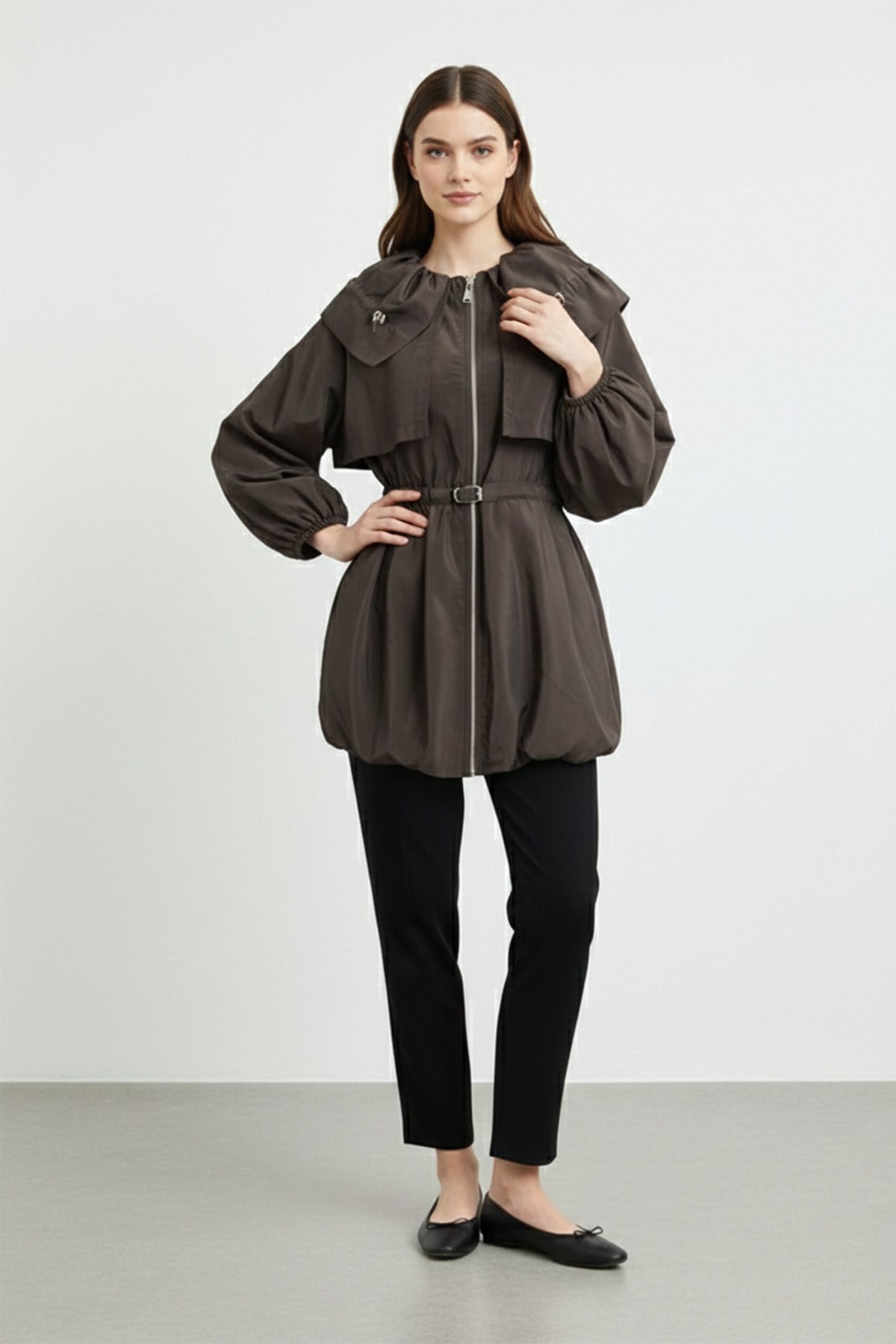 Kadın Balon Kol  Detaylı Kemerli  Kısa Trenchcoat-32450TRC Kahverengi Trençkot Soul 
