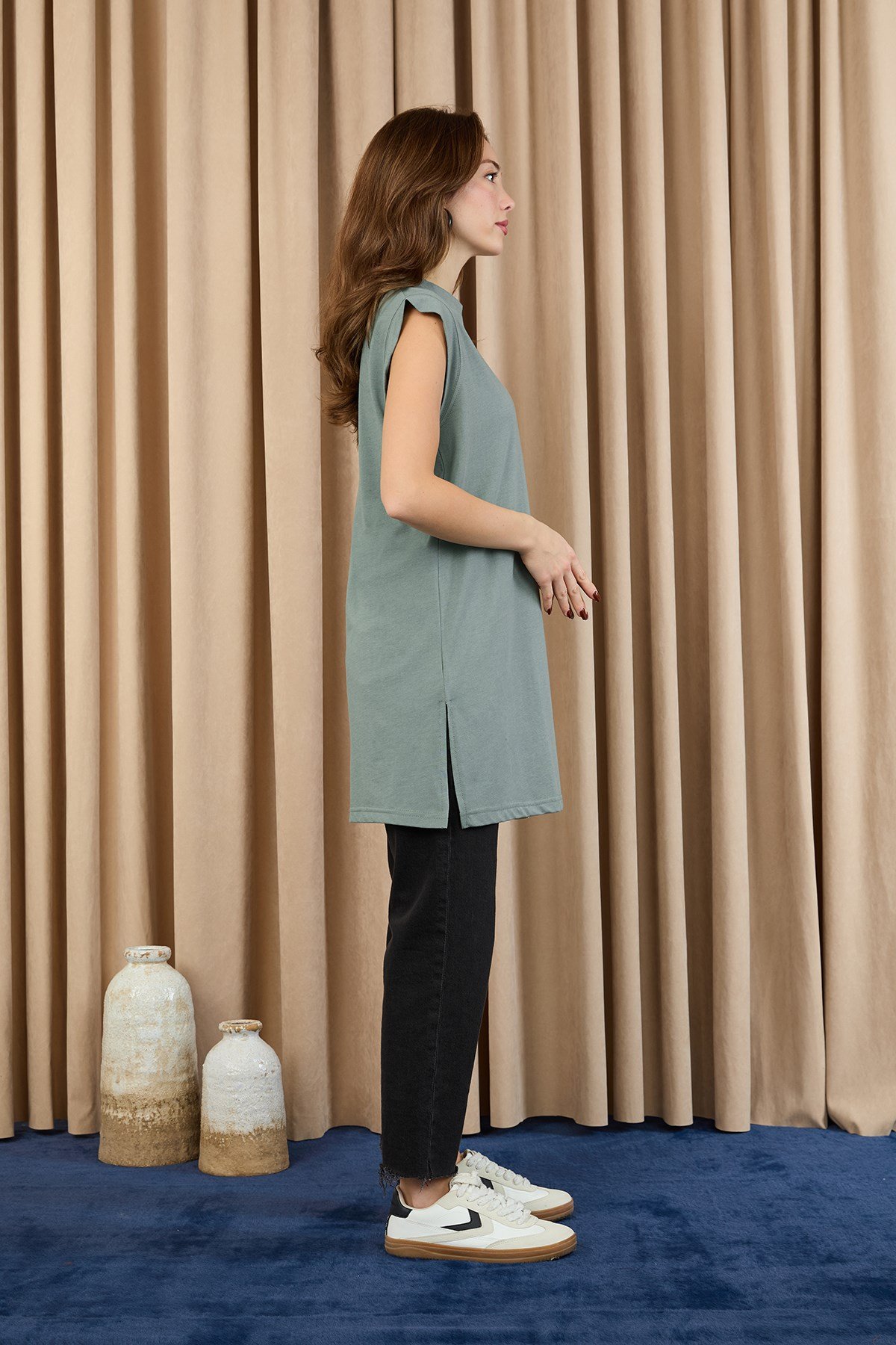 Kadın Basic Kolsuz T-shirt  - 30725TUN Badem Yeşili Tunik Soul 