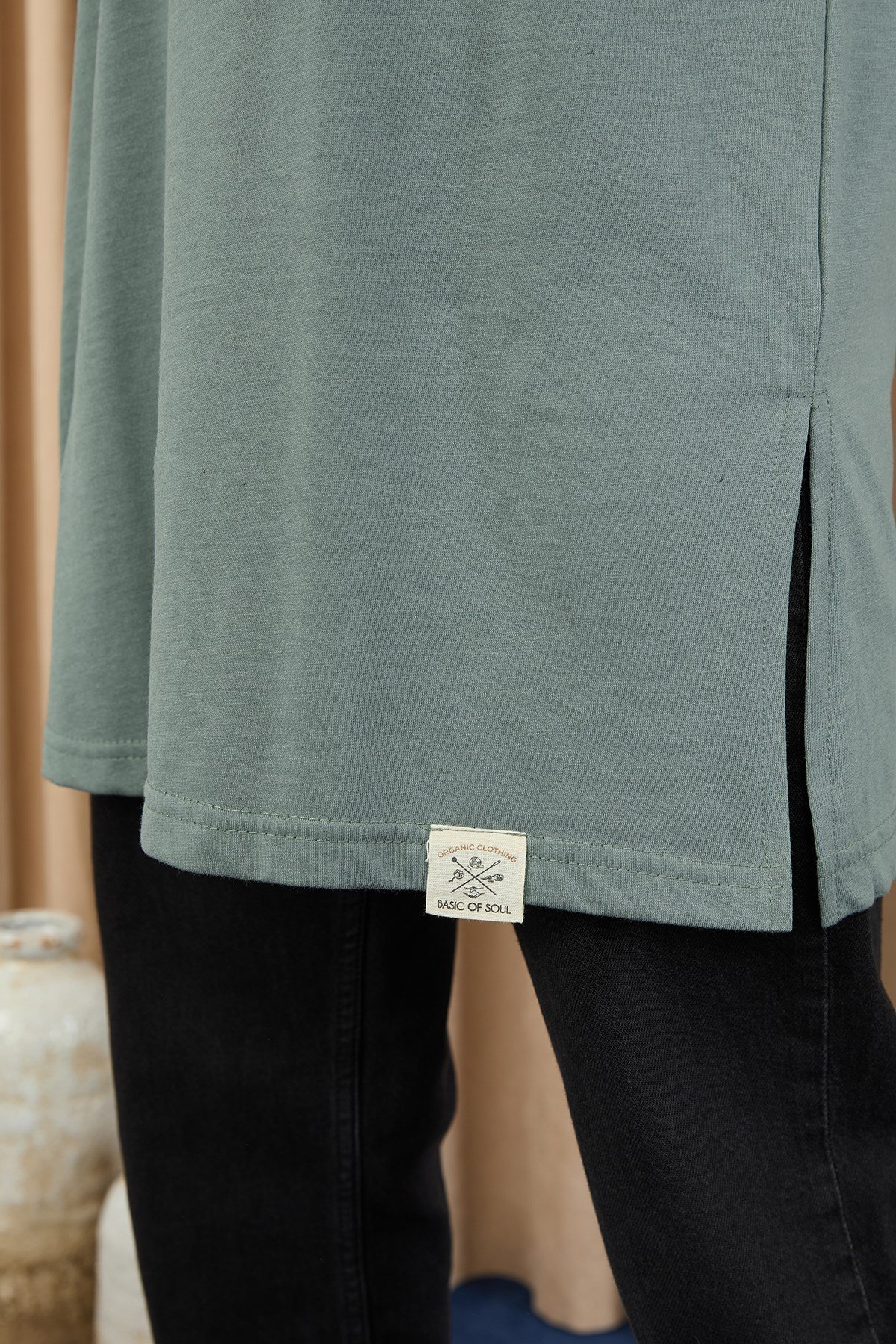 Kadın Basic Kolsuz T-shirt  - 30725TUN Badem Yeşili Tunik Soul 