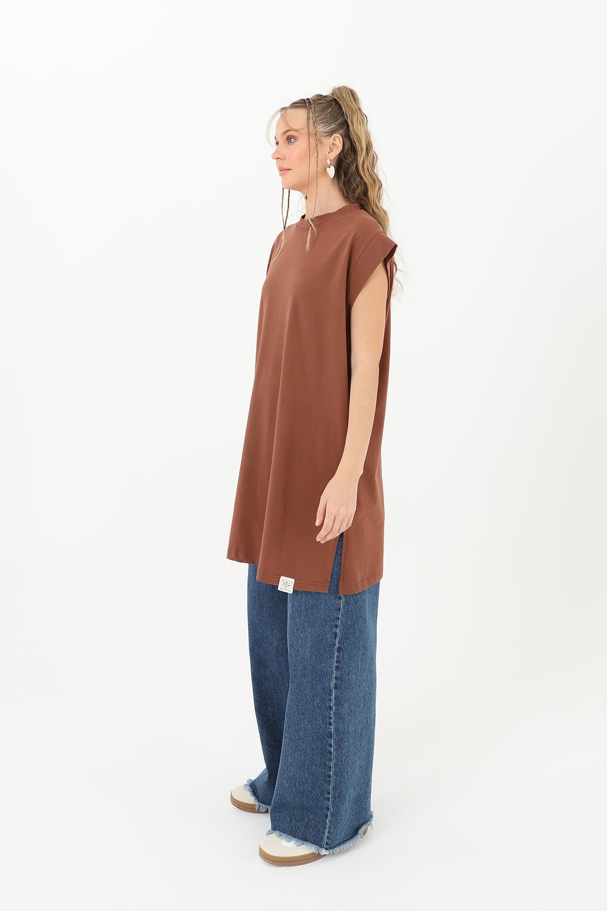 Kadın Basic Kolsuz T-shirt  - 30725TUN Kahverengi Tunik Soul 