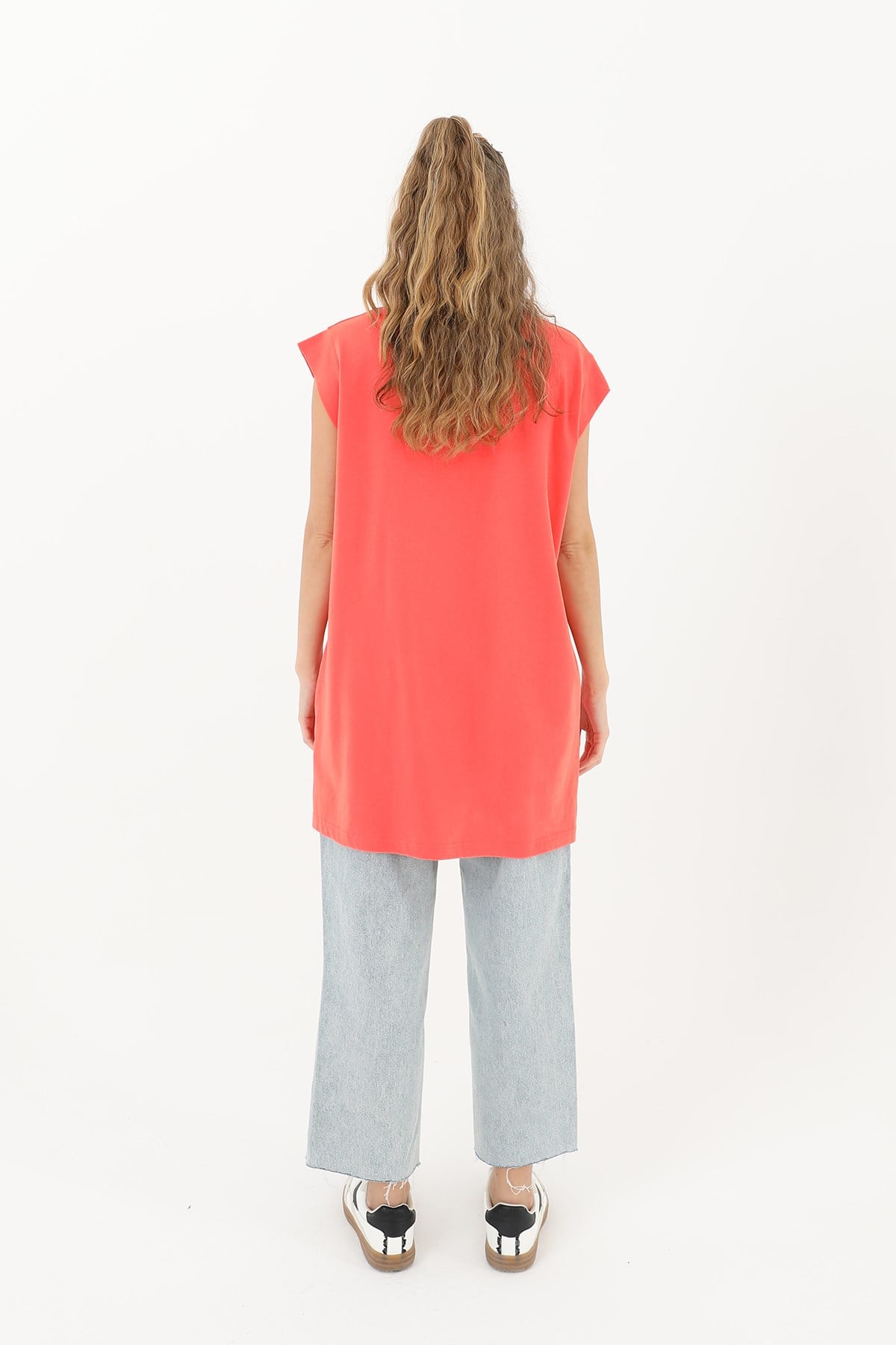 Kadın Basic Kolsuz T-shirt  - 30725TUN - Mercan Tunik Soul 