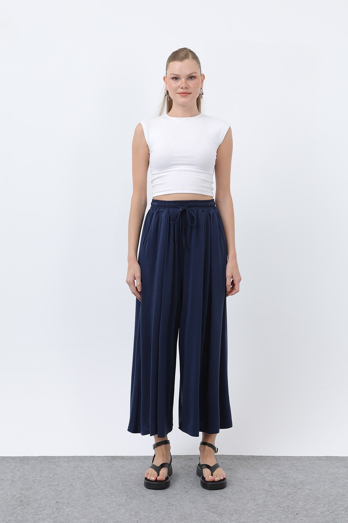 Kadın Beli Kuşaklı Etek Görünümlü Pantolon - 20664PNT - Lacivert Pantolon Loreen 