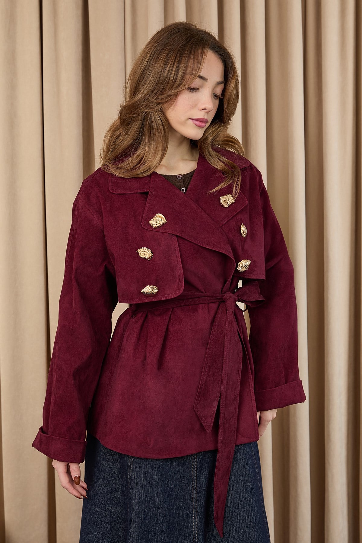 Kadın Broş Detaylı Kısa Trench  - 32405 - Bordo Trençkot Soul 